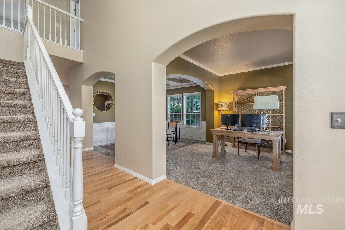 279 E Stonewater Ct, Eagle, Idaho 83616, 4 Bedrooms, 2.5 Bathrooms, Residential For Sale, Price $800,000,MLS 98987476