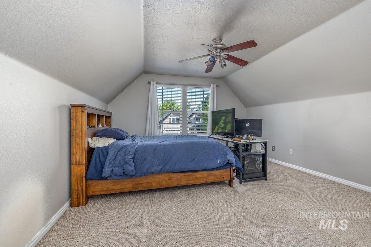 279 E Stonewater Ct, Eagle, Idaho 83616, 4 Bedrooms, 2.5 Bathrooms, Residential For Sale, Price $800,000,MLS 98987476
