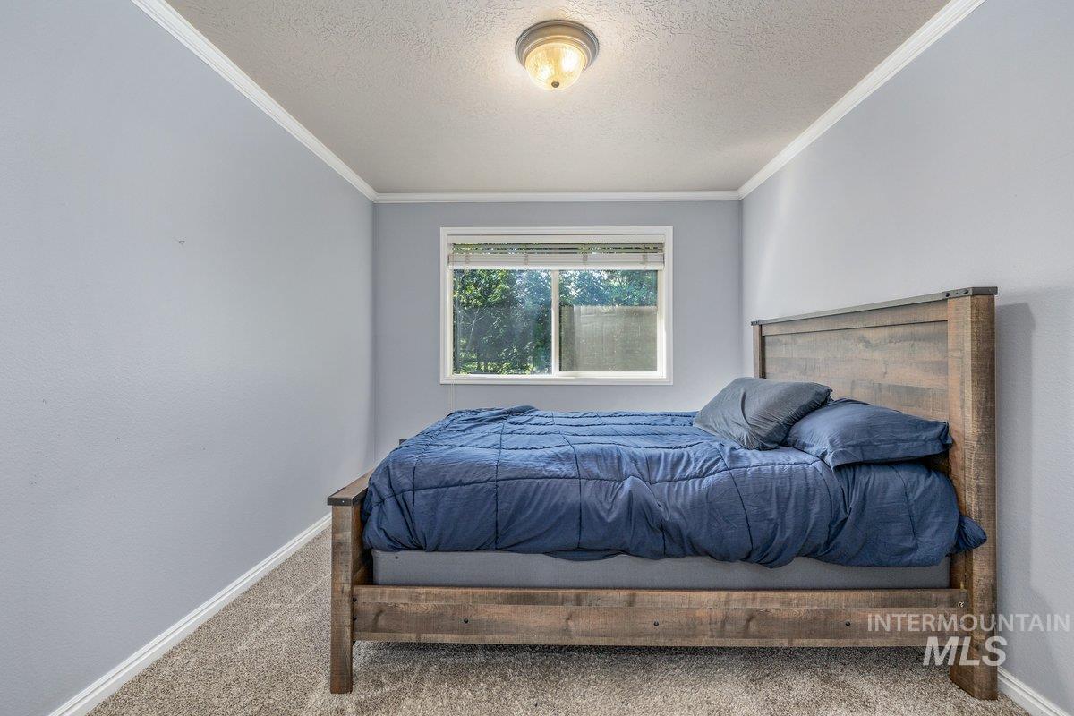 279 E Stonewater Ct, Eagle, Idaho 83616, 4 Bedrooms, 2.5 Bathrooms, Residential For Sale, Price $800,000,MLS 98987476