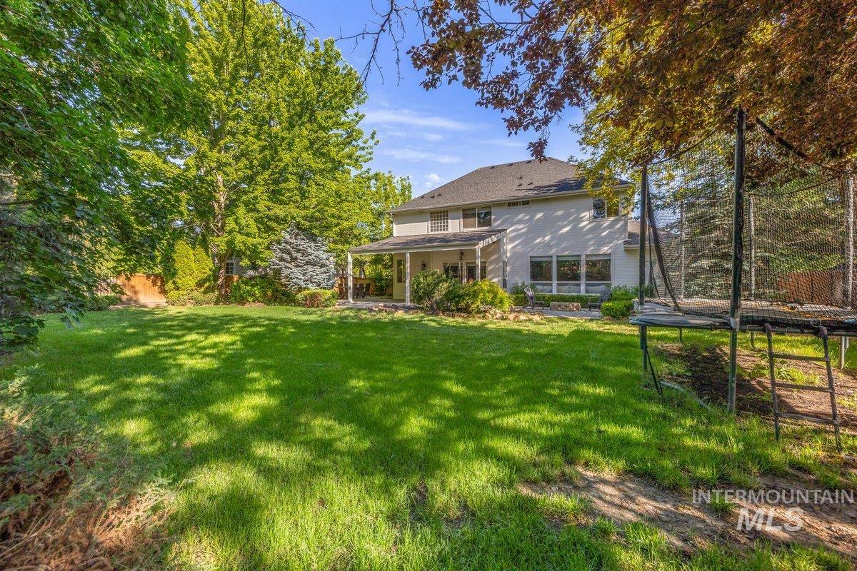 279 E Stonewater Ct, Eagle, Idaho 83616, 4 Bedrooms, 2.5 Bathrooms, Residential For Sale, Price $800,000,MLS 98987476