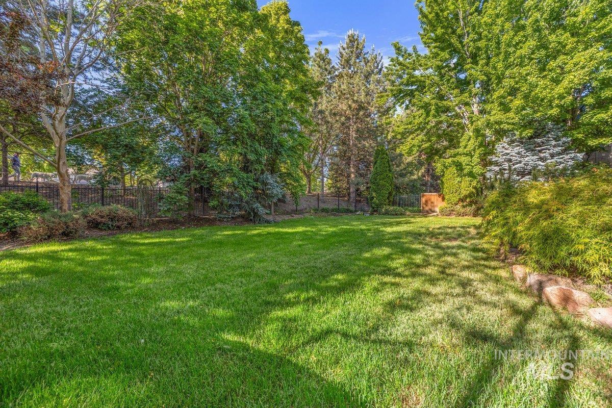 279 E Stonewater Ct, Eagle, Idaho 83616, 4 Bedrooms, 2.5 Bathrooms, Residential For Sale, Price $800,000,MLS 98987476