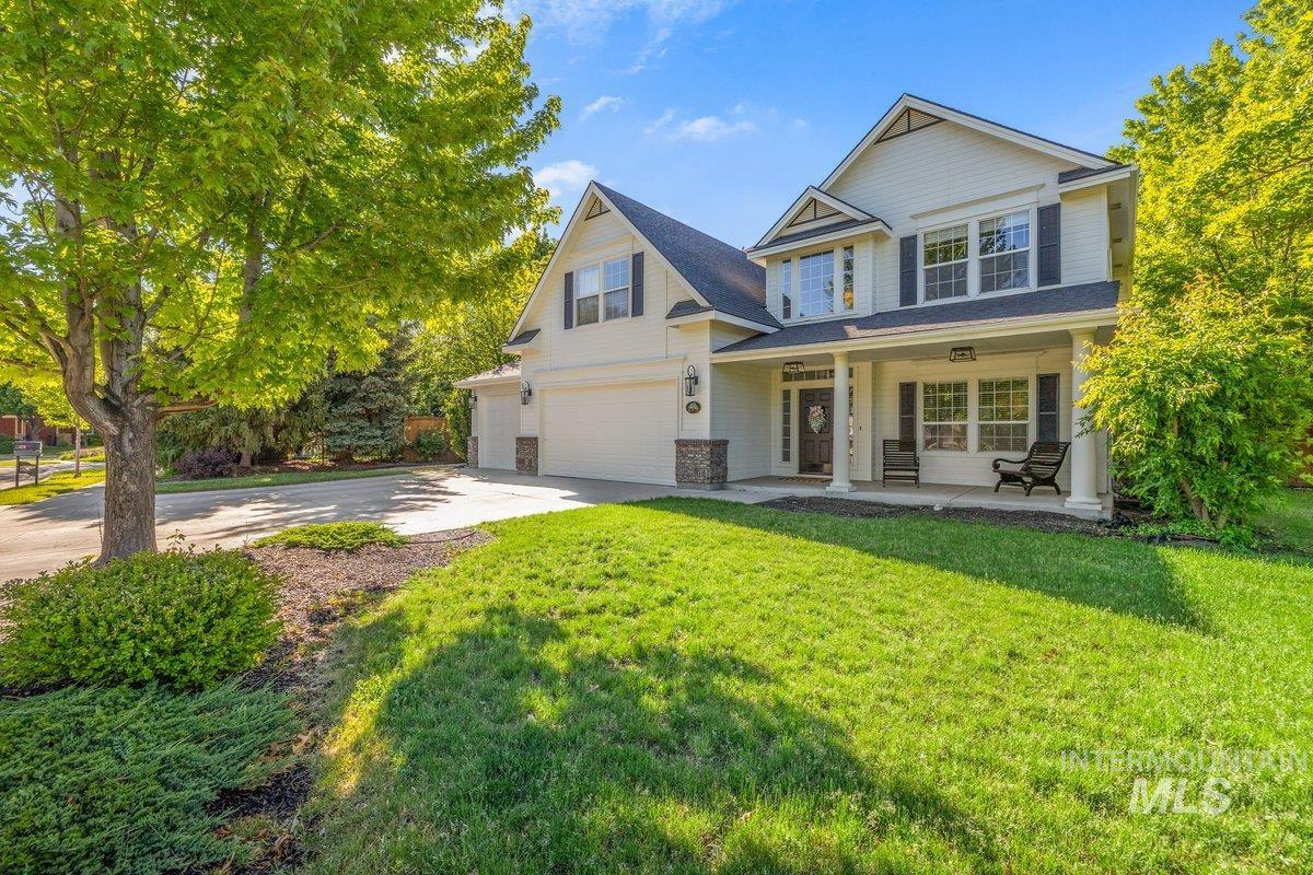 279 E Stonewater Ct, Eagle, Idaho 83616, 4 Bedrooms, 2.5 Bathrooms, Residential For Sale, Price $800,000,MLS 98987476