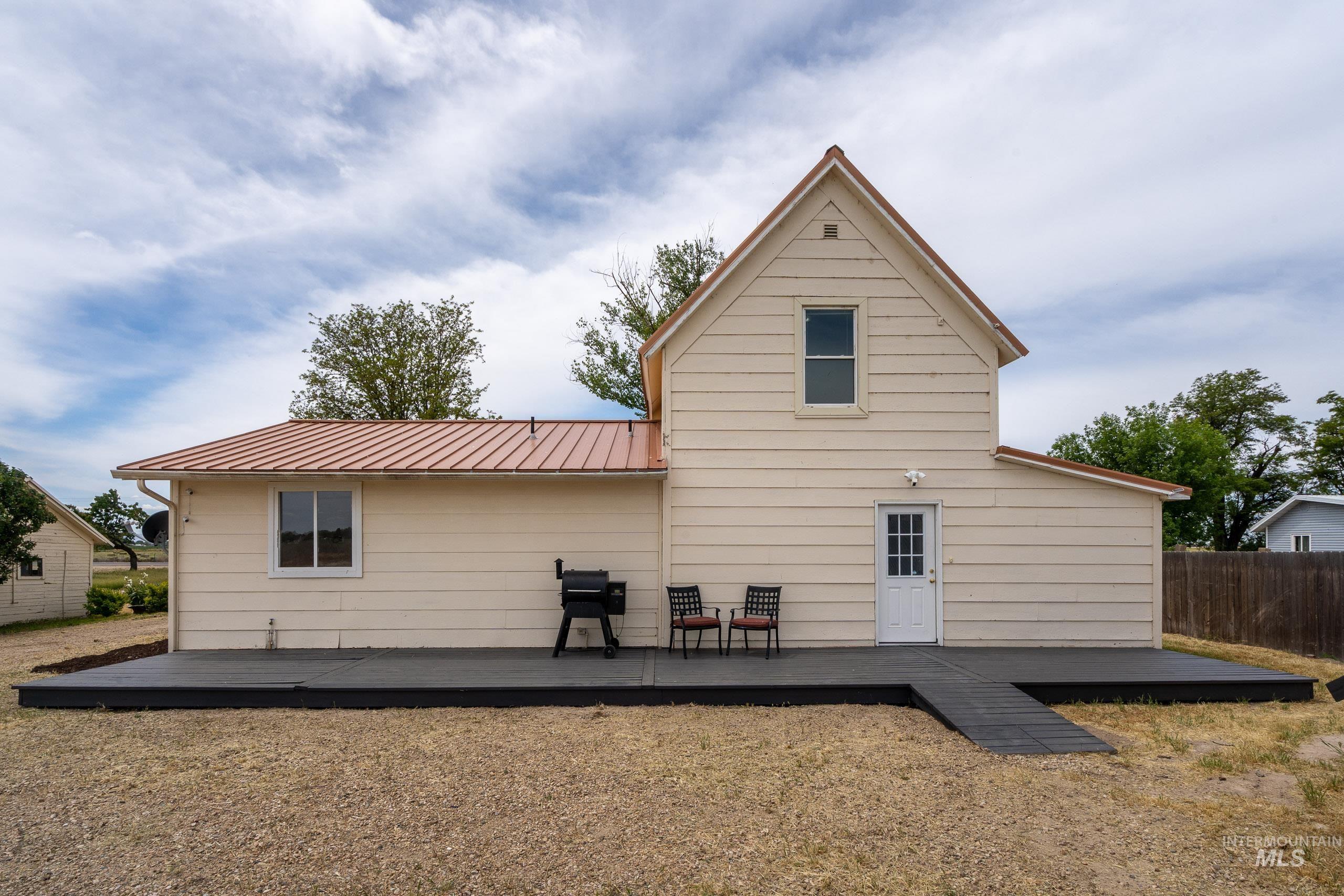 18458 11th Ave., Nampa, Idaho 83687, 4 Bedrooms, 2 Bathrooms, Residential For Sale, Price $599,900, 98987479