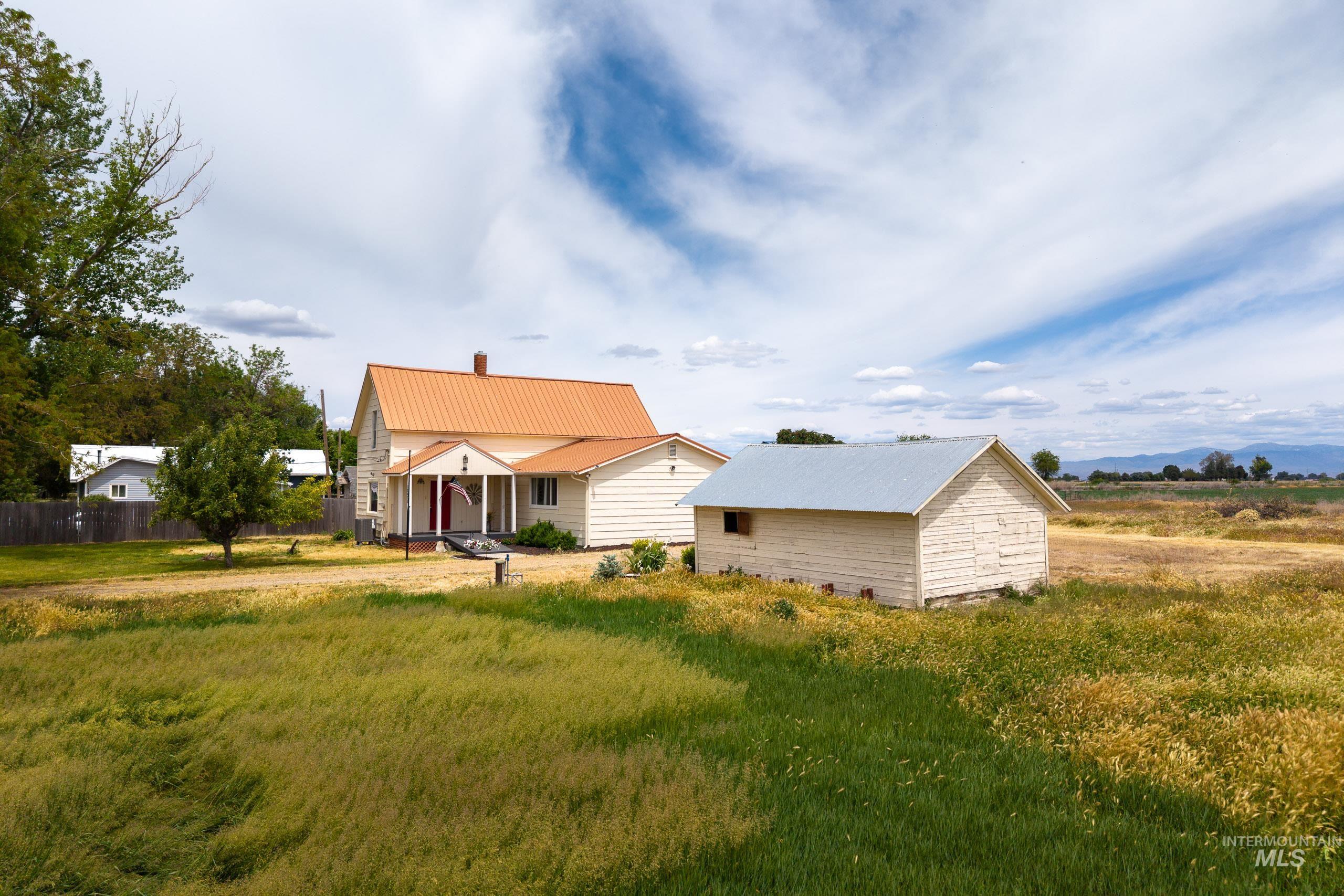 18458 11th Ave., Nampa, Idaho 83687, 4 Bedrooms, 2 Bathrooms, Residential For Sale, Price $599,900, 98987479