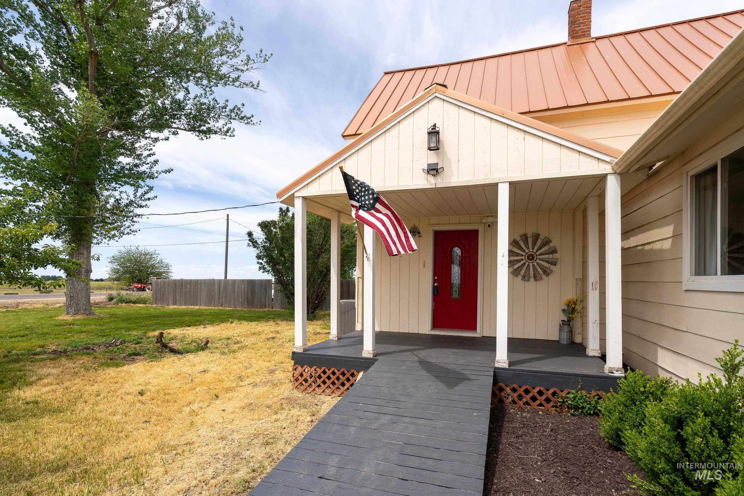 18458 11th Ave., Nampa, Idaho 83687, 4 Bedrooms, 2 Bathrooms, Residential For Sale, Price $599,900, 98987479