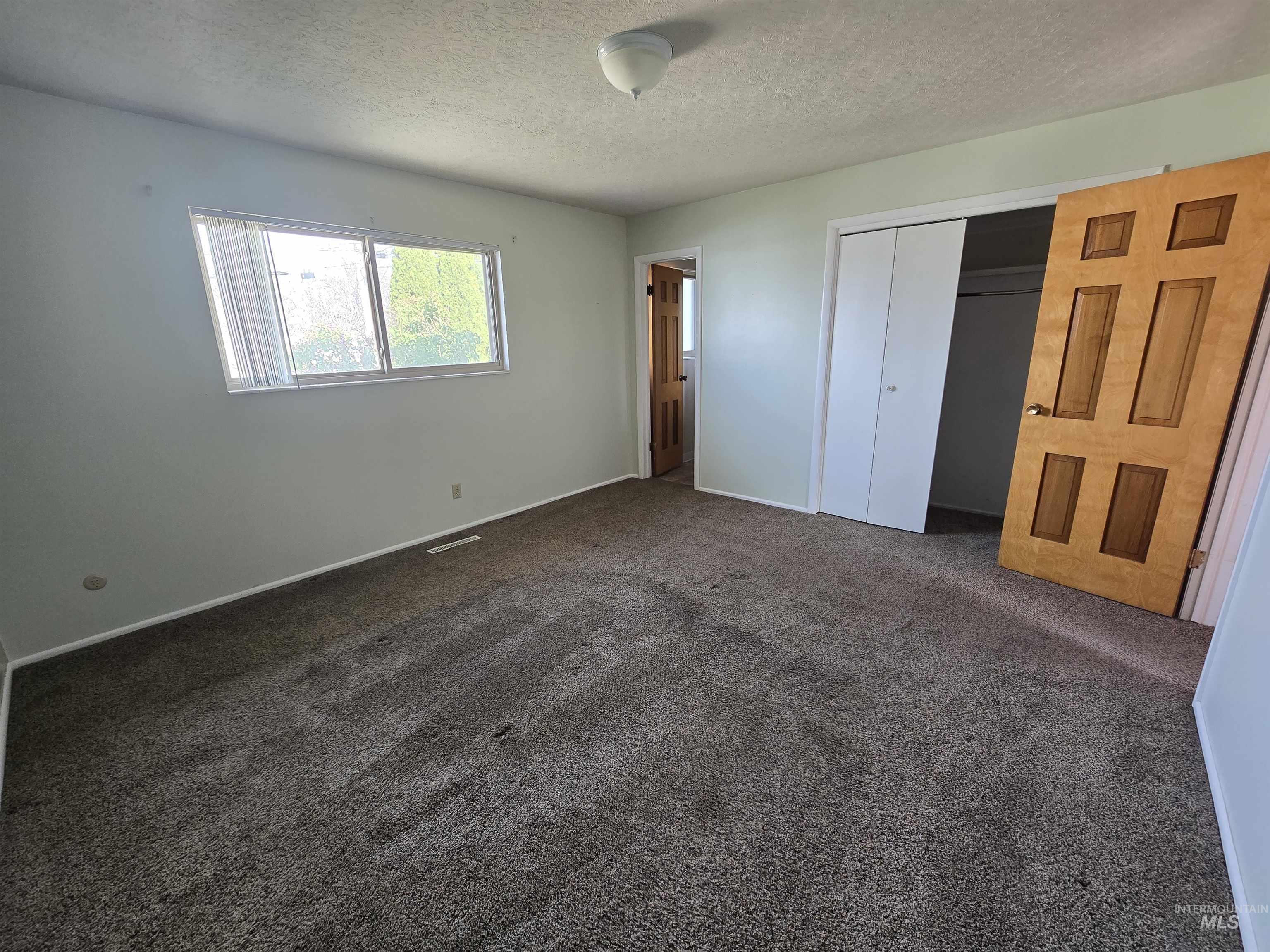 2863 Berkeley Dr., Burley, Idaho 83318, 3 Bedrooms, 2 Bathrooms, Residential For Sale, Price $340,000, 98987481
