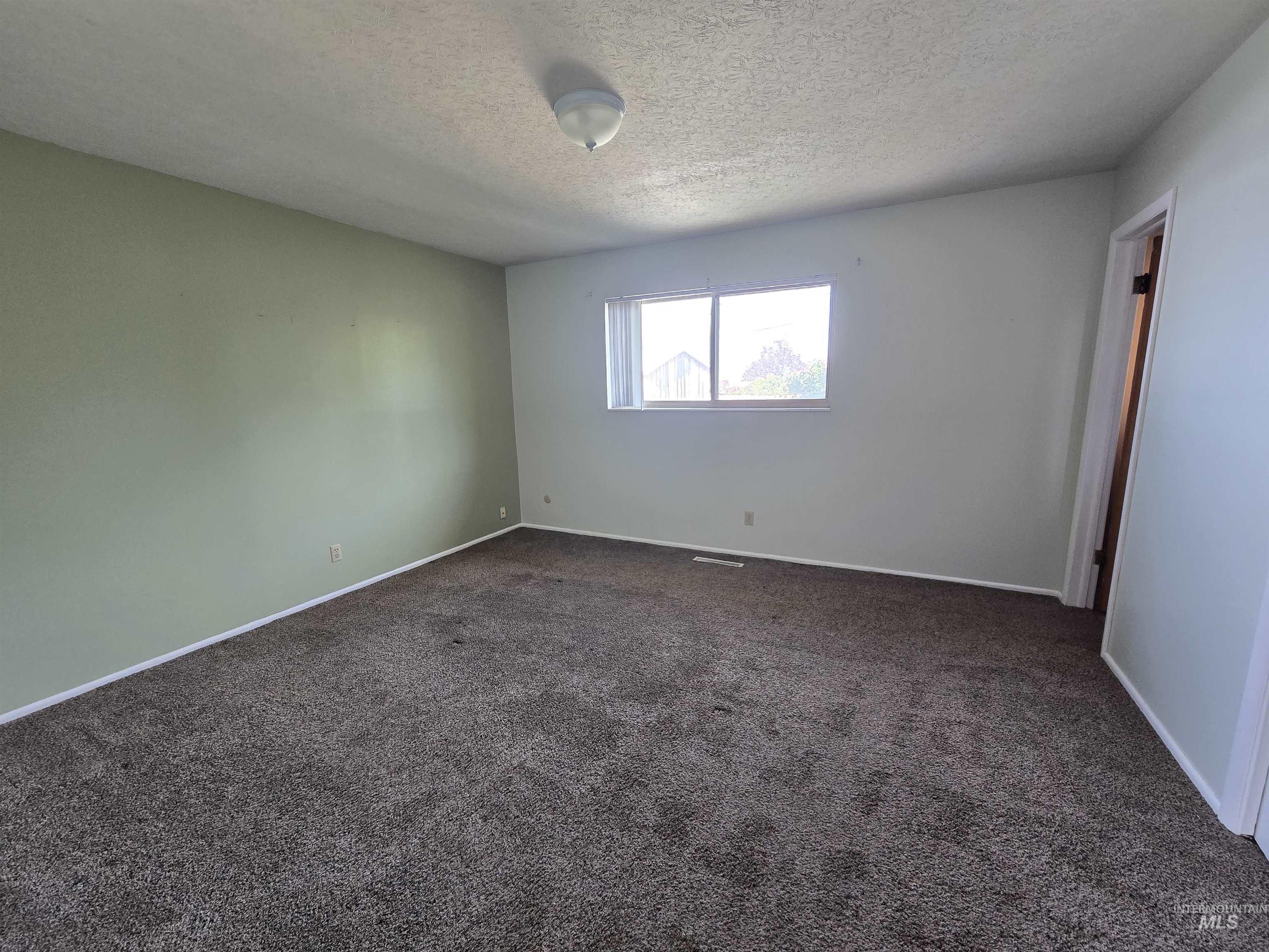 2863 Berkeley Dr., Burley, Idaho 83318, 3 Bedrooms, 2 Bathrooms, Residential For Sale, Price $340,000, 98987481