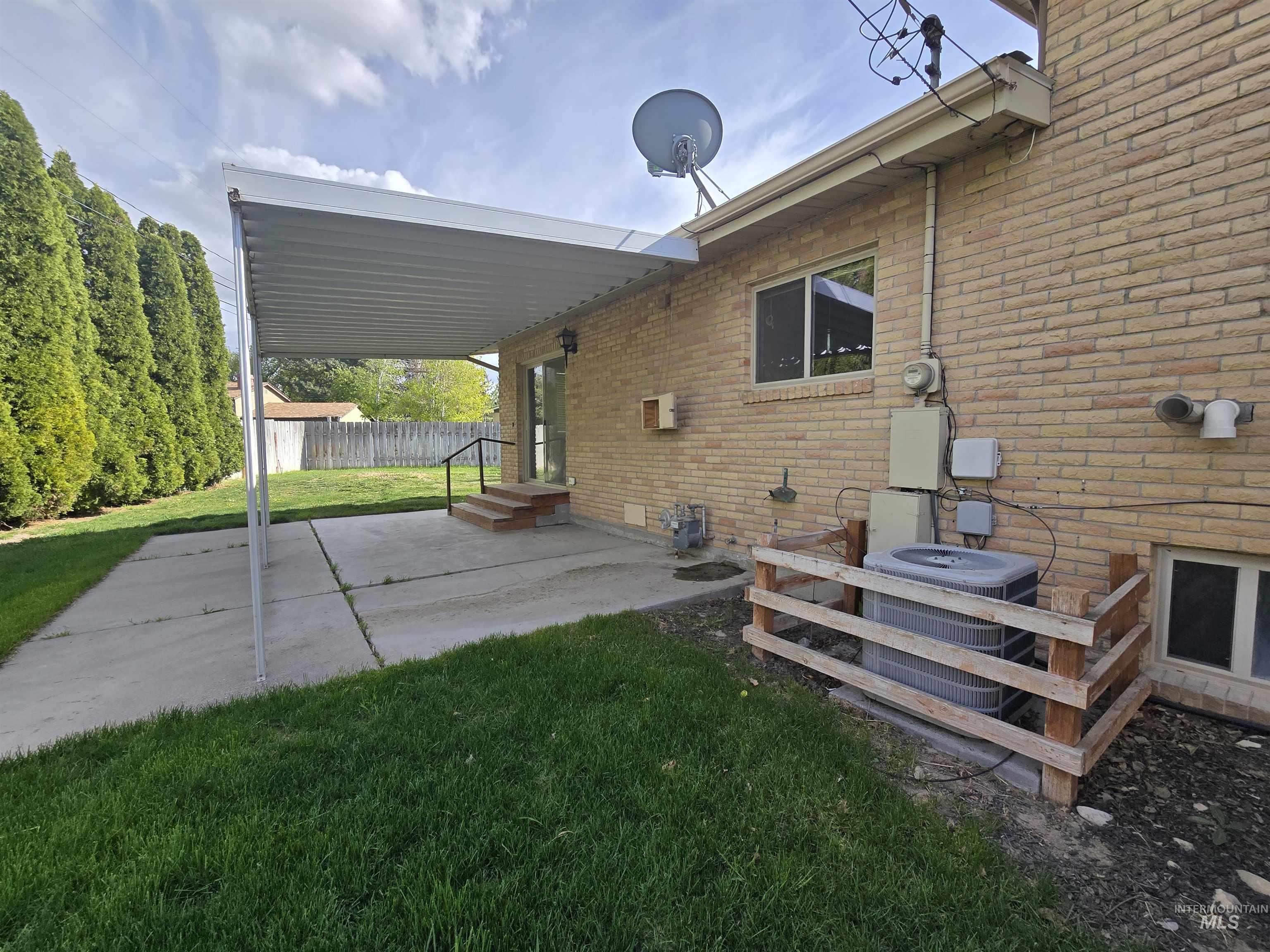 2863 Berkeley Dr., Burley, Idaho 83318, 3 Bedrooms, 2 Bathrooms, Residential For Sale, Price $340,000, 98987481