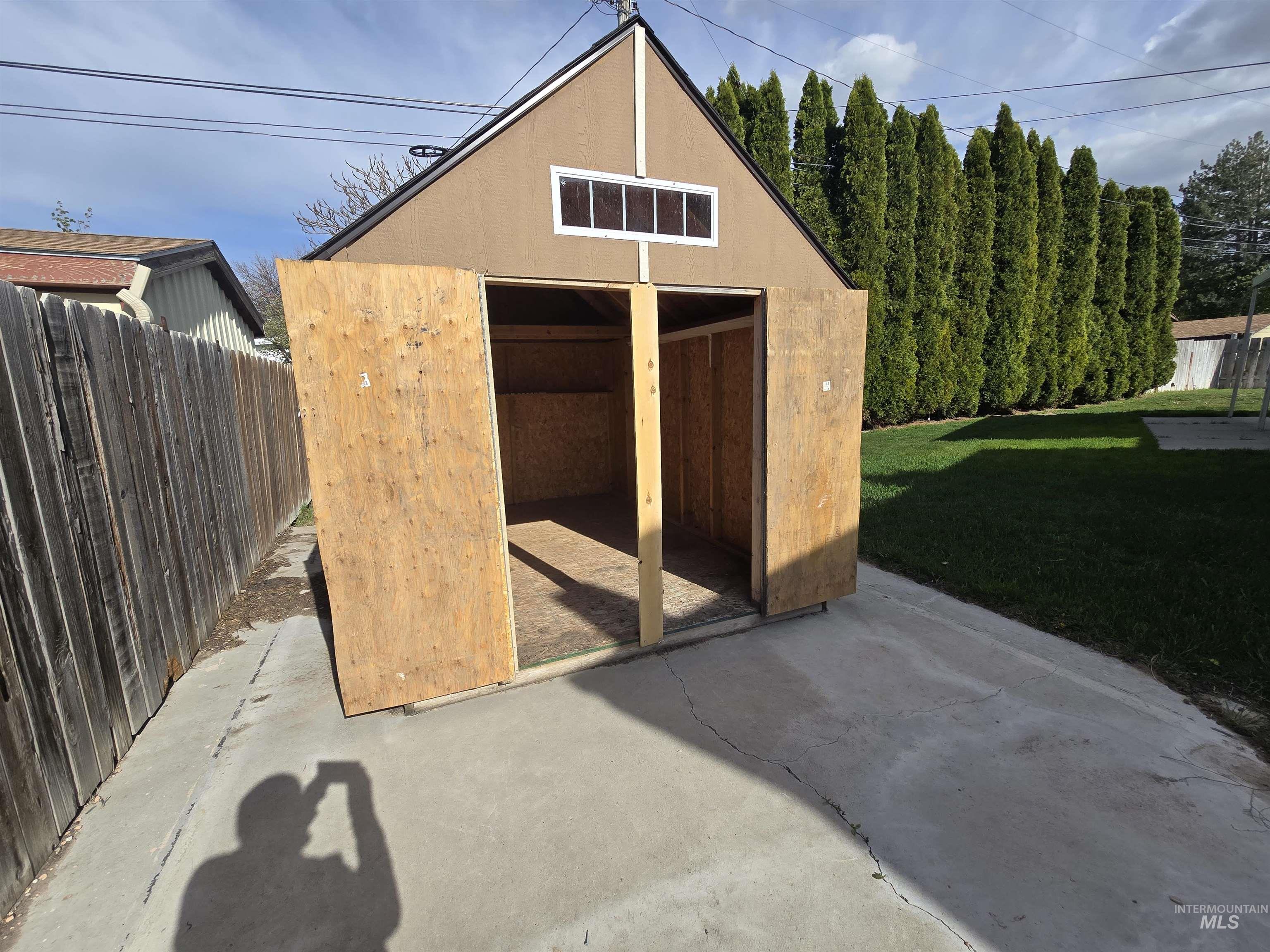 2863 Berkeley Dr., Burley, Idaho 83318, 3 Bedrooms, 2 Bathrooms, Residential For Sale, Price $340,000, 98987481