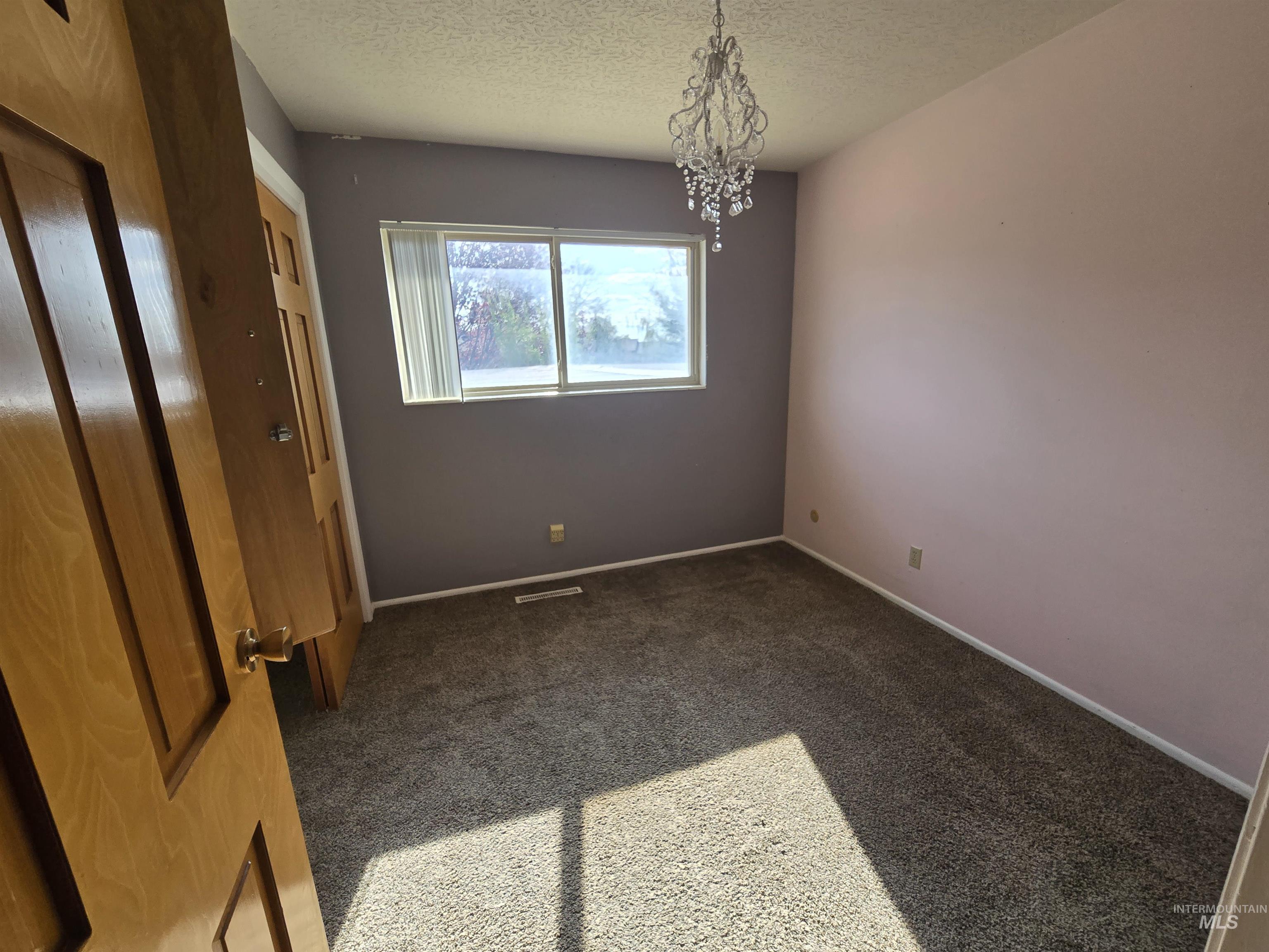 2863 Berkeley Dr., Burley, Idaho 83318, 3 Bedrooms, 2 Bathrooms, Residential For Sale, Price $340,000, 98987481