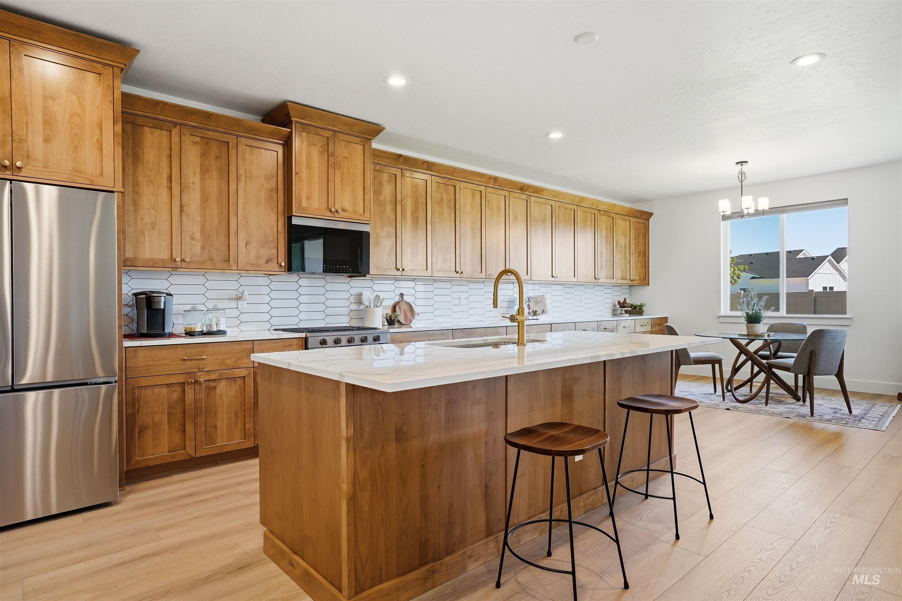 5528 N Lornwood Ave, Meridian, Idaho 83646, 3 Bedrooms, 2 Bathrooms, Residential For Sale, Price $534,000, 98987482