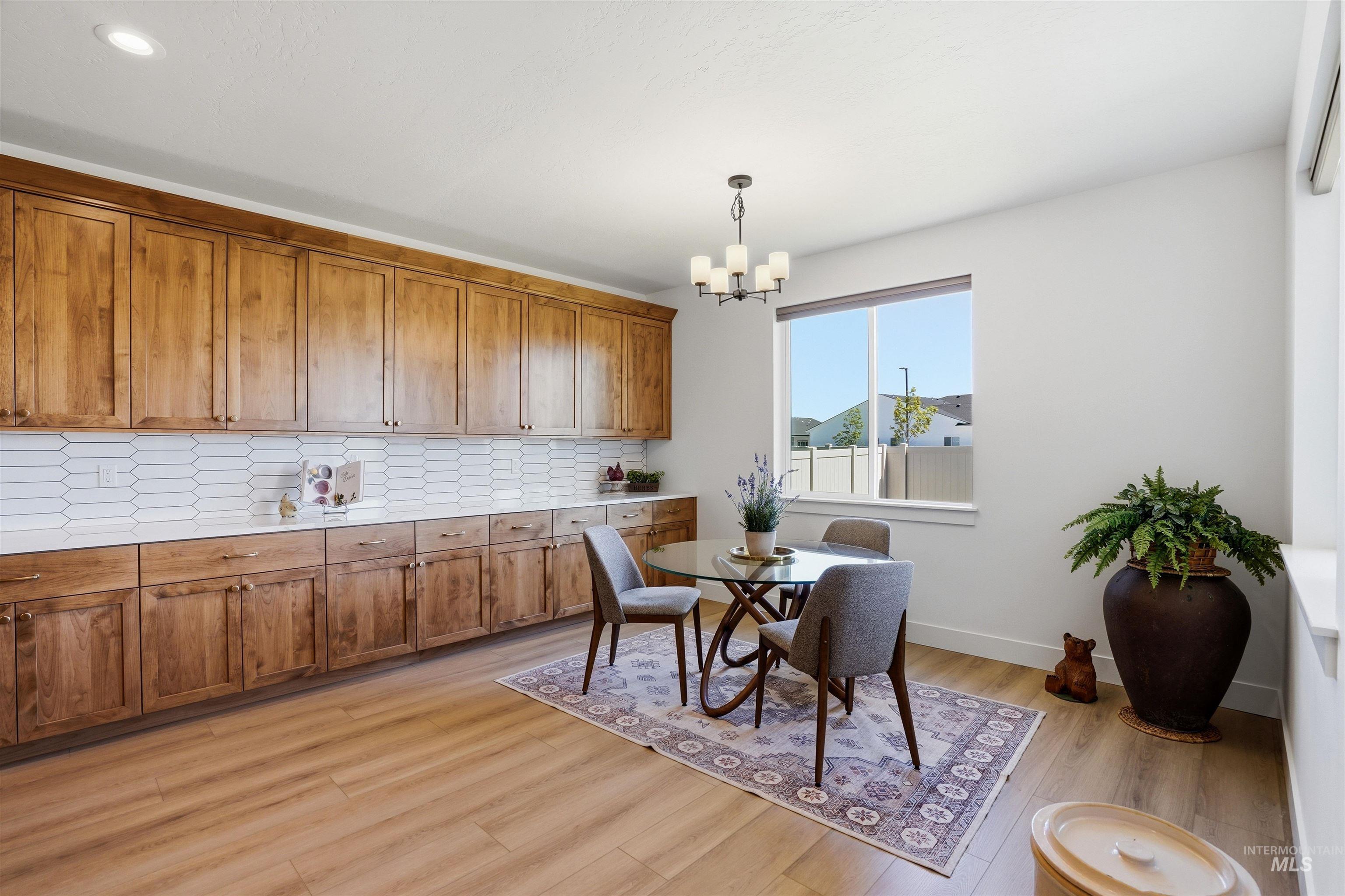 5528 N Lornwood Ave, Meridian, Idaho 83646, 3 Bedrooms, 2 Bathrooms, Residential For Sale, Price $534,000, 98987482