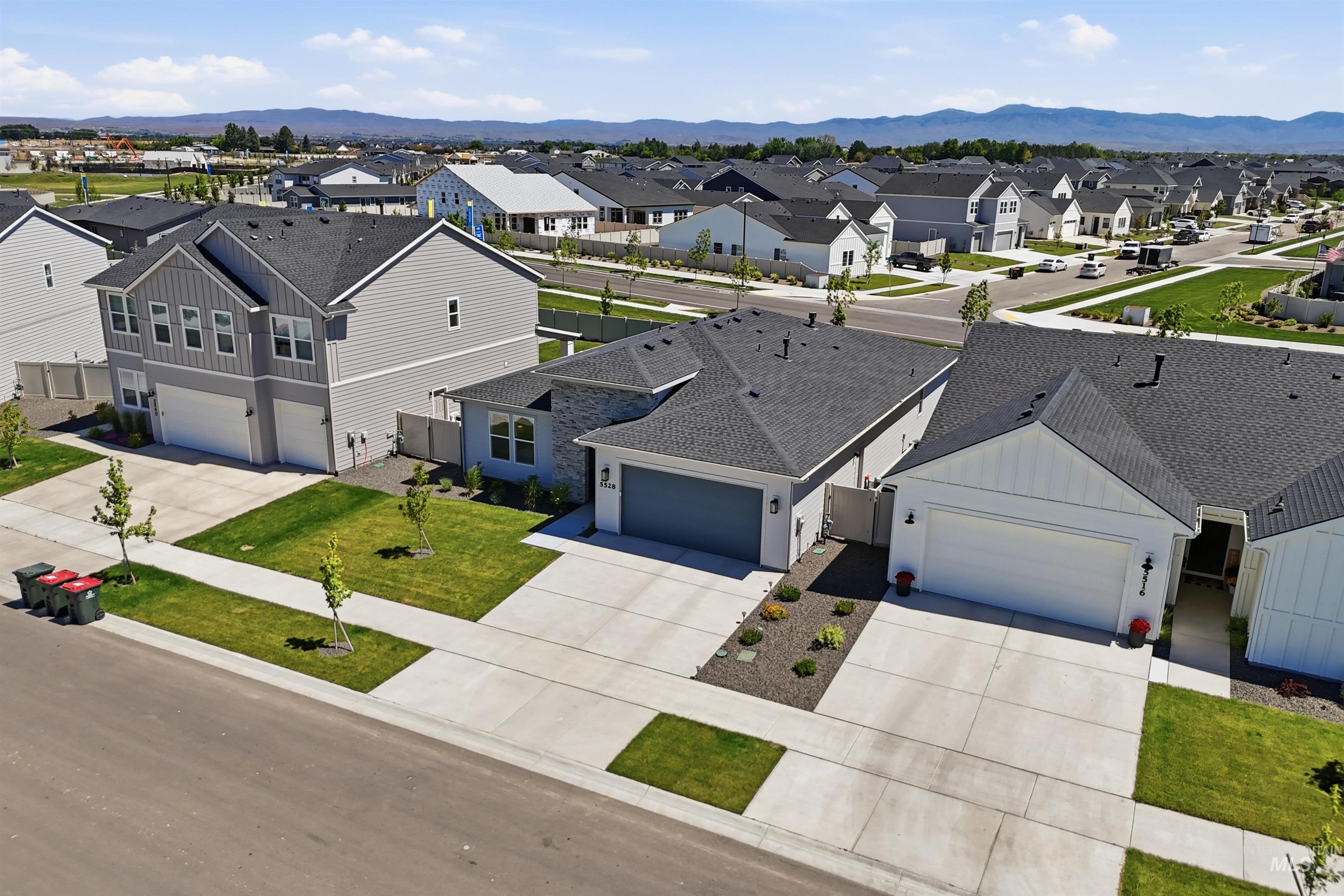 5528 N Lornwood Ave, Meridian, Idaho 83646, 3 Bedrooms, 2 Bathrooms, Residential For Sale, Price $534,000, 98987482