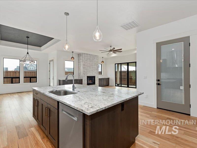 6790 Willowside, Meridian, Idaho 83646, 3 Bedrooms, 3.5 Bathrooms, Residential For Sale, Price $799,000, 98987483