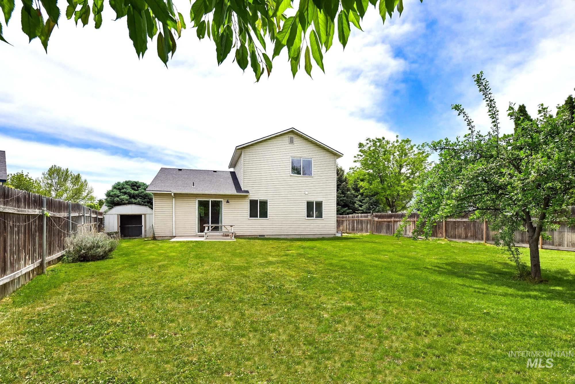 335 N Coppertree Dr., Nampa, Idaho 83686, 3 Bedrooms, 2 Bathrooms, Residential For Sale, Price $340,000, 98987485