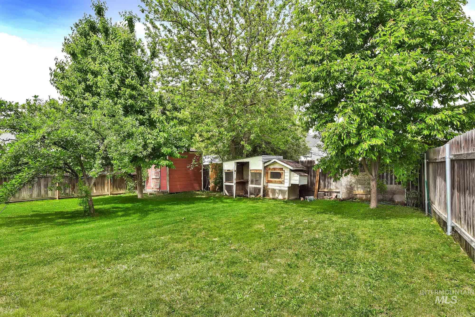 335 N Coppertree Dr., Nampa, Idaho 83686, 3 Bedrooms, 2 Bathrooms, Residential For Sale, Price $340,000, 98987485