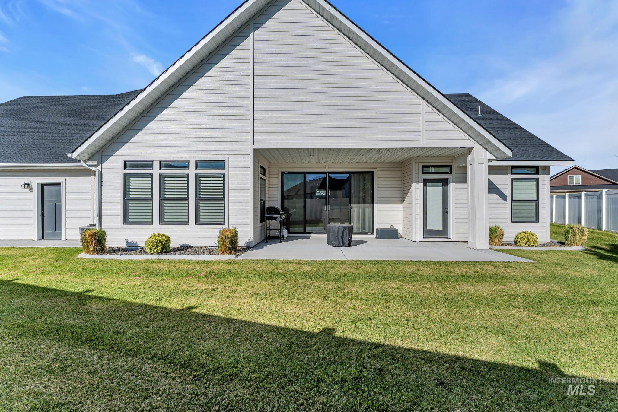 2960 Evening Sun Dr, Twin Falls, Idaho 83301, 5 Bedrooms, 3 Bathrooms, Residential For Sale, Price $789,900, 98987487