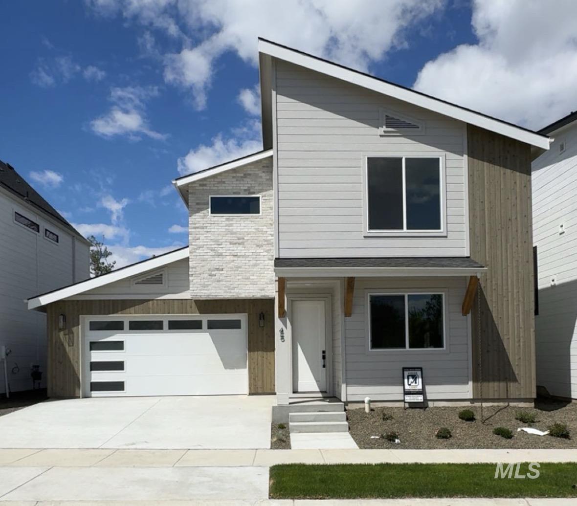 45 N Feather Reed Ave., Meridian, Idaho 83642, 3 Bedrooms, 2.5 Bathrooms, Residential For Sale, Price $559,000, 98987489