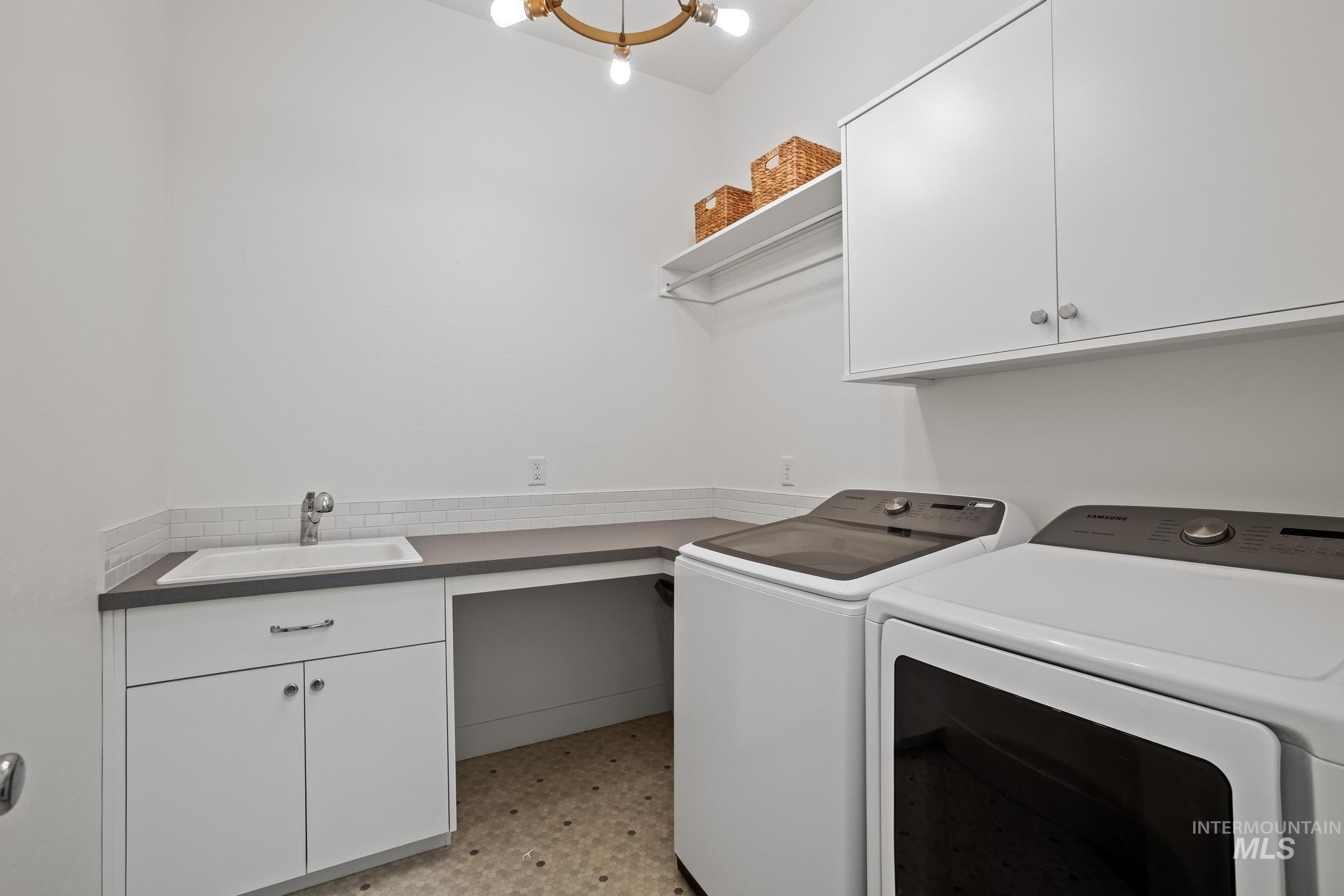 11551 W Campanula, Star, Idaho 83669, 3 Bedrooms, 2.5 Bathrooms, Residential For Sale, Price $629,990, 98987492