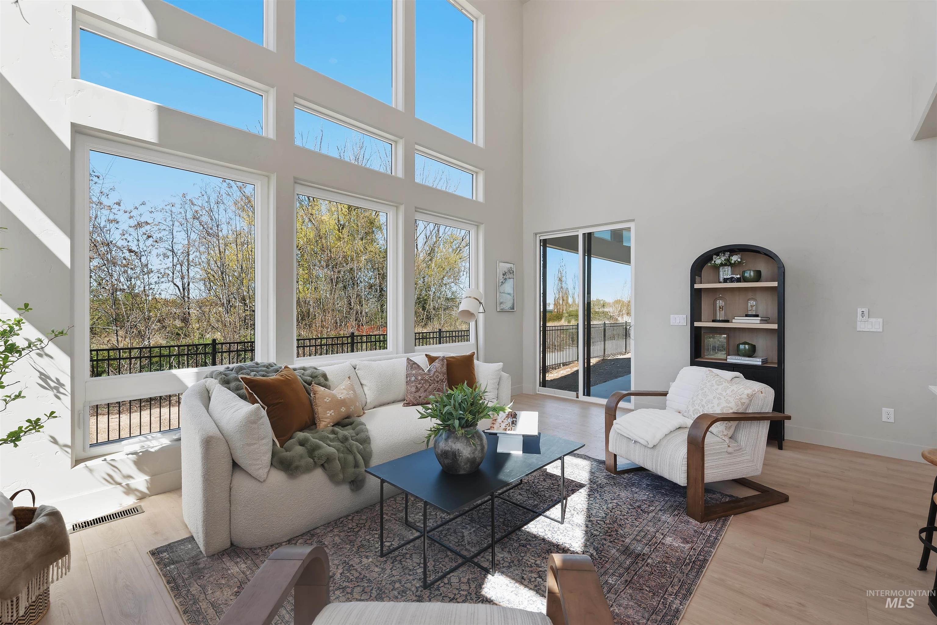 29 N Feather Reed Ave., Meridian, Idaho 83642, 3 Bedrooms, 2.5 Bathrooms, Residential For Sale, Price $619,900, 98987495