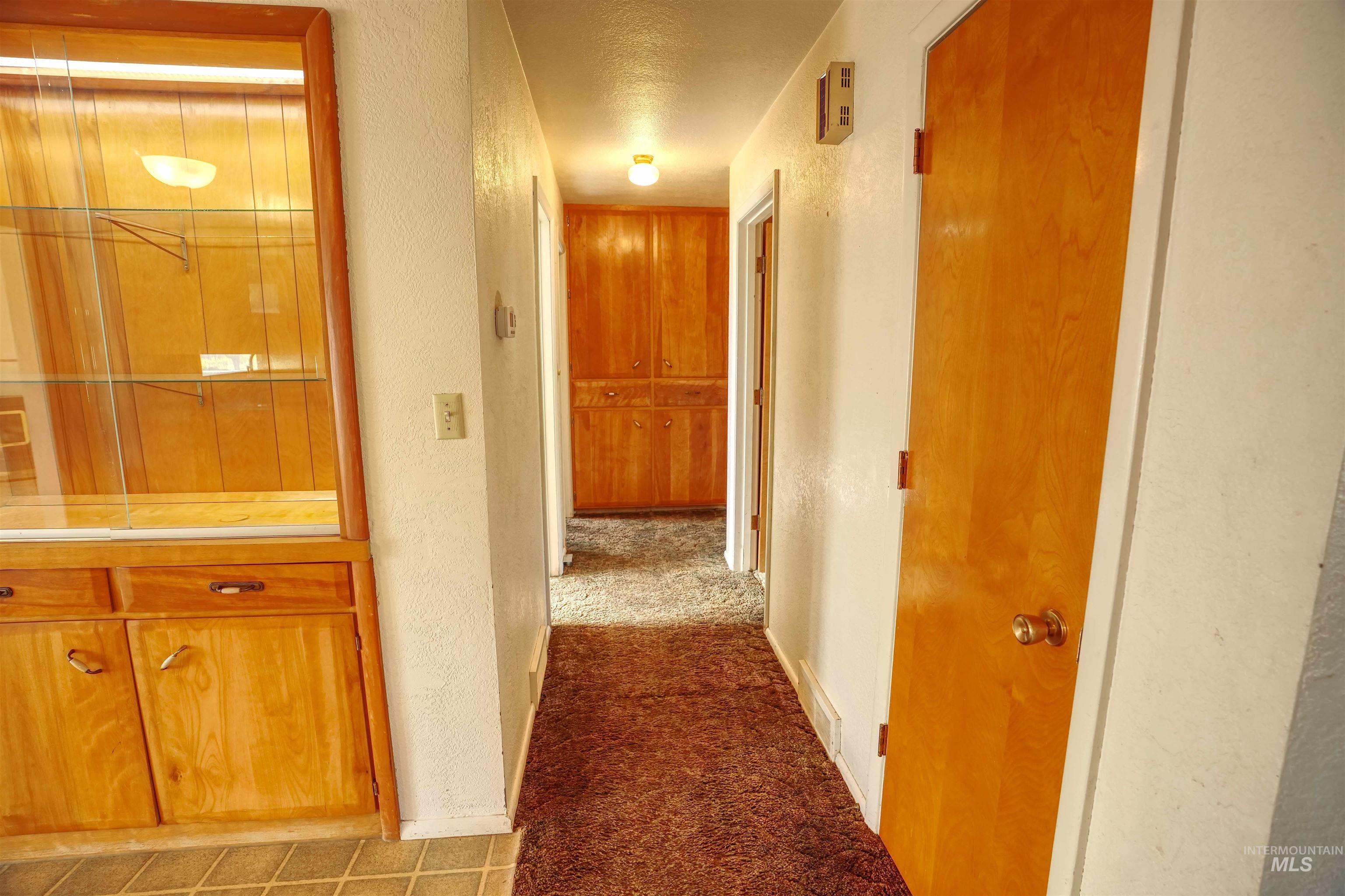 228 S Westwood, Nampa, Idaho 83686, 3 Bedrooms, 2 Bathrooms, Residential For Sale, Price $350,000, 98987500