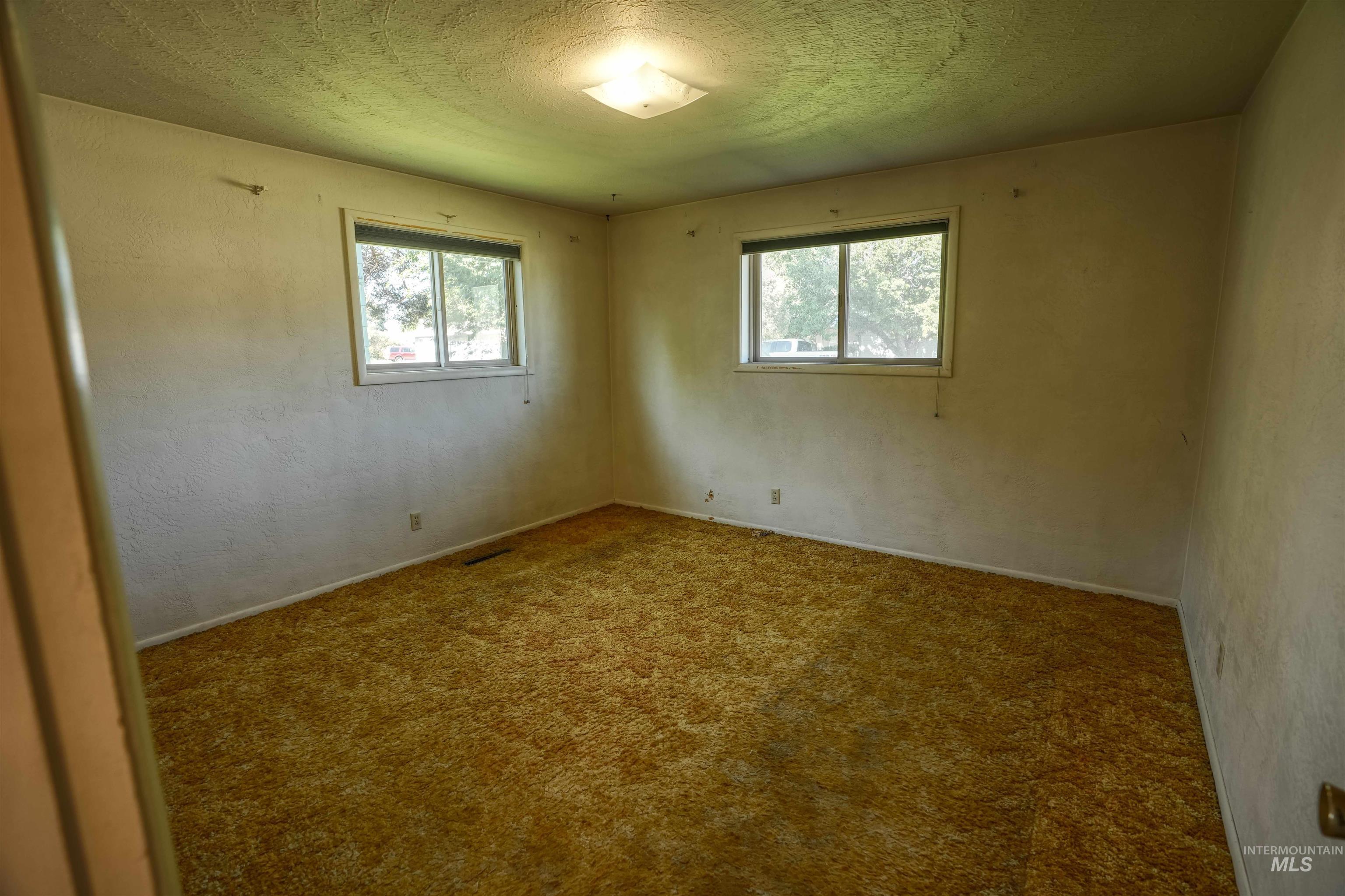 228 S Westwood, Nampa, Idaho 83686, 3 Bedrooms, 2 Bathrooms, Residential For Sale, Price $350,000, 98987500