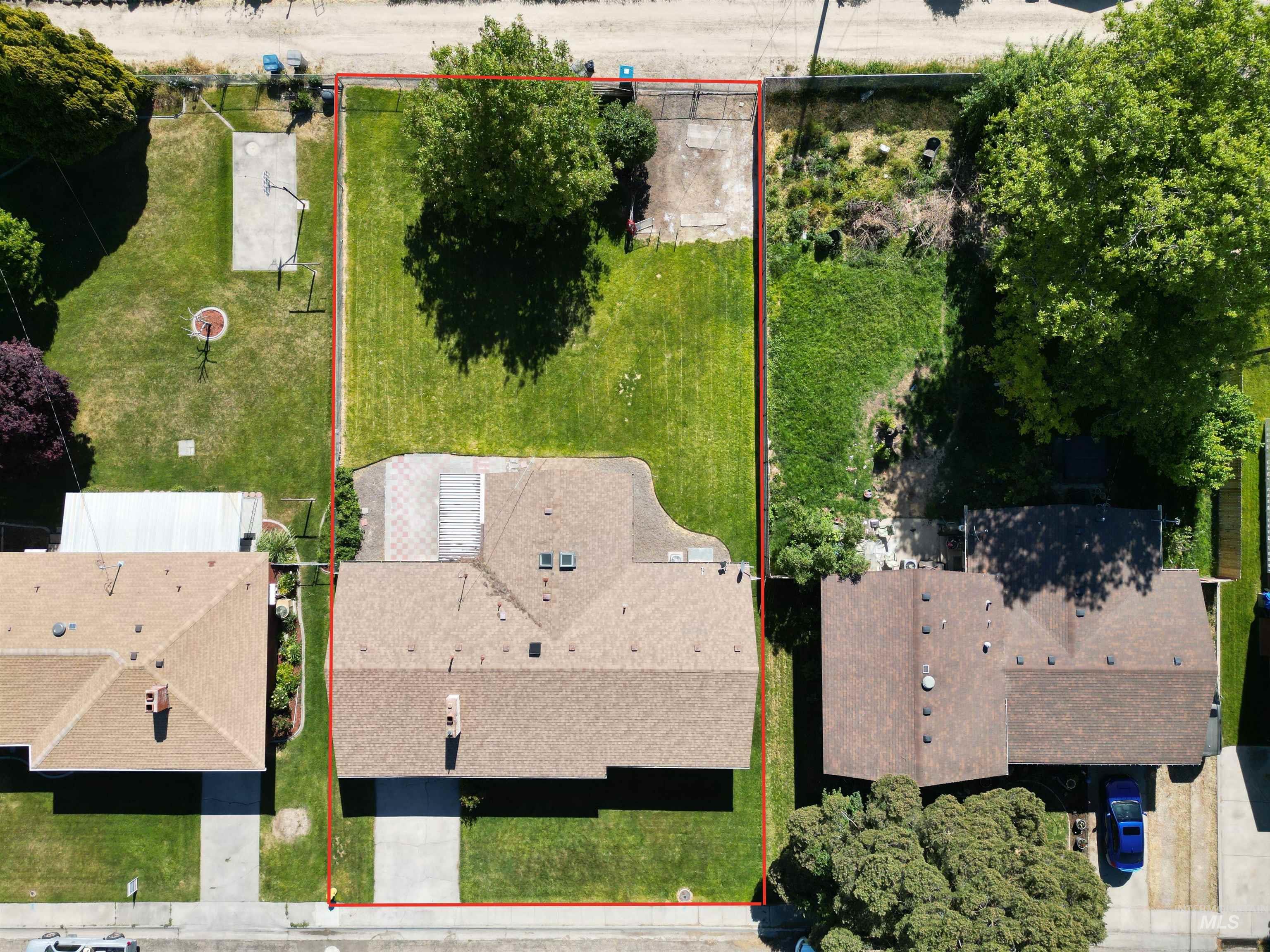 228 S Westwood, Nampa, Idaho 83686, 3 Bedrooms, 2 Bathrooms, Residential For Sale, Price $350,000, 98987500
