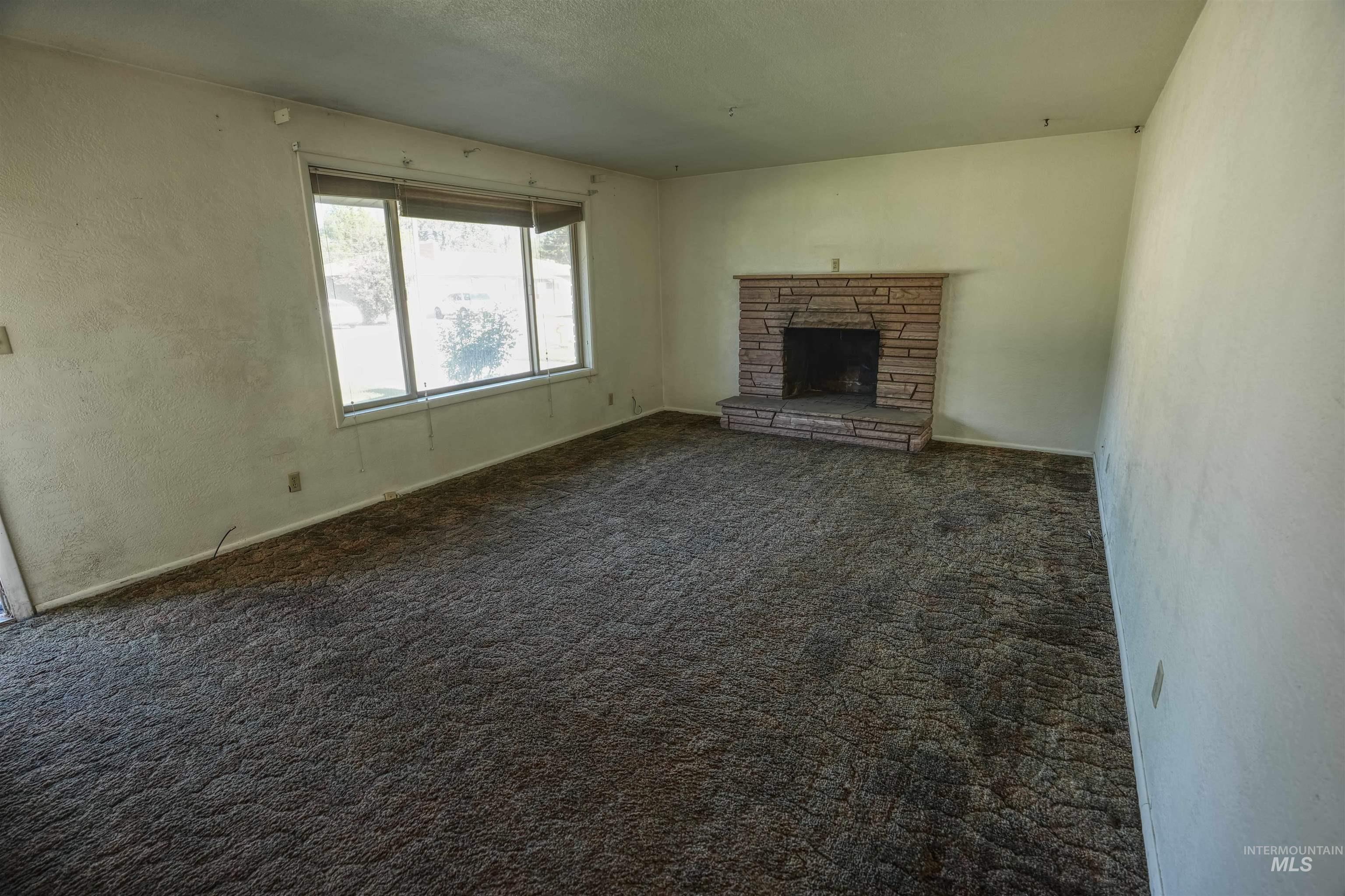 228 S Westwood, Nampa, Idaho 83686, 3 Bedrooms, 2 Bathrooms, Residential For Sale, Price $350,000, 98987500