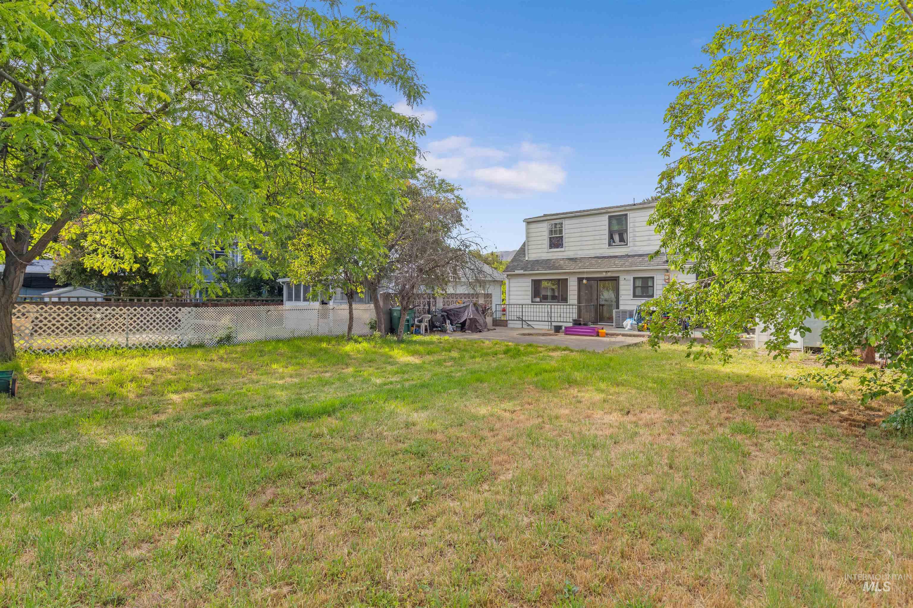 1022 10th Ave, Lewiston, Idaho 83501, 4 Bedrooms, 2 Bathrooms, Residential For Sale, Price $375,000, 98987504