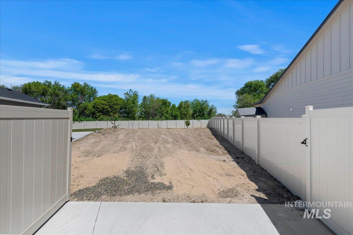 4625 Musina, Caldwell, Idaho 83605, 3 Bedrooms, 2 Bathrooms, Residential For Sale, Price $449,900, 98987505