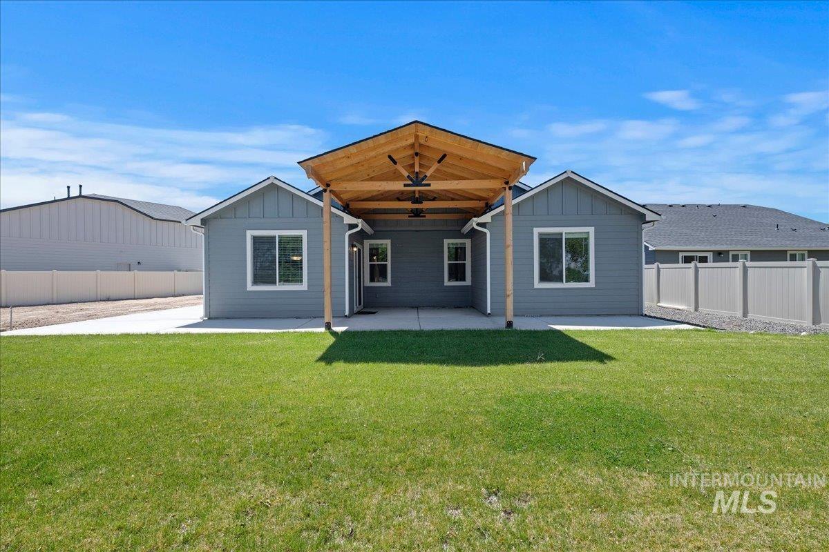 4625 Musina, Caldwell, Idaho 83605, 3 Bedrooms, 2 Bathrooms, Residential For Sale, Price $449,900, 98987505