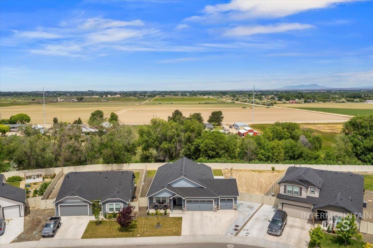 4625 Musina, Caldwell, Idaho 83605, 3 Bedrooms, 2 Bathrooms, Residential For Sale, Price $449,900, 98987505