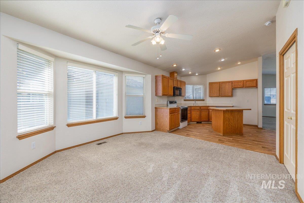 1100 Burnett Dr, Nampa, Idaho 83651, 2 Bedrooms, 2 Bathrooms, Residential For Sale, Price $275,000, 98987506