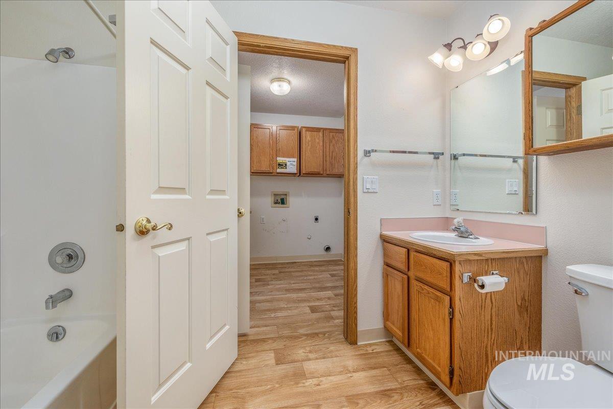 1100 Burnett Dr, Nampa, Idaho 83651, 2 Bedrooms, 2 Bathrooms, Residential For Sale, Price $275,000, 98987506