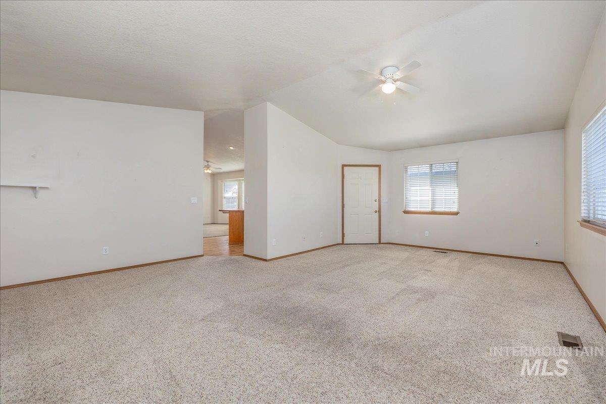 1100 Burnett Dr, Nampa, Idaho 83651, 2 Bedrooms, 2 Bathrooms, Residential For Sale, Price $275,000, 98987506