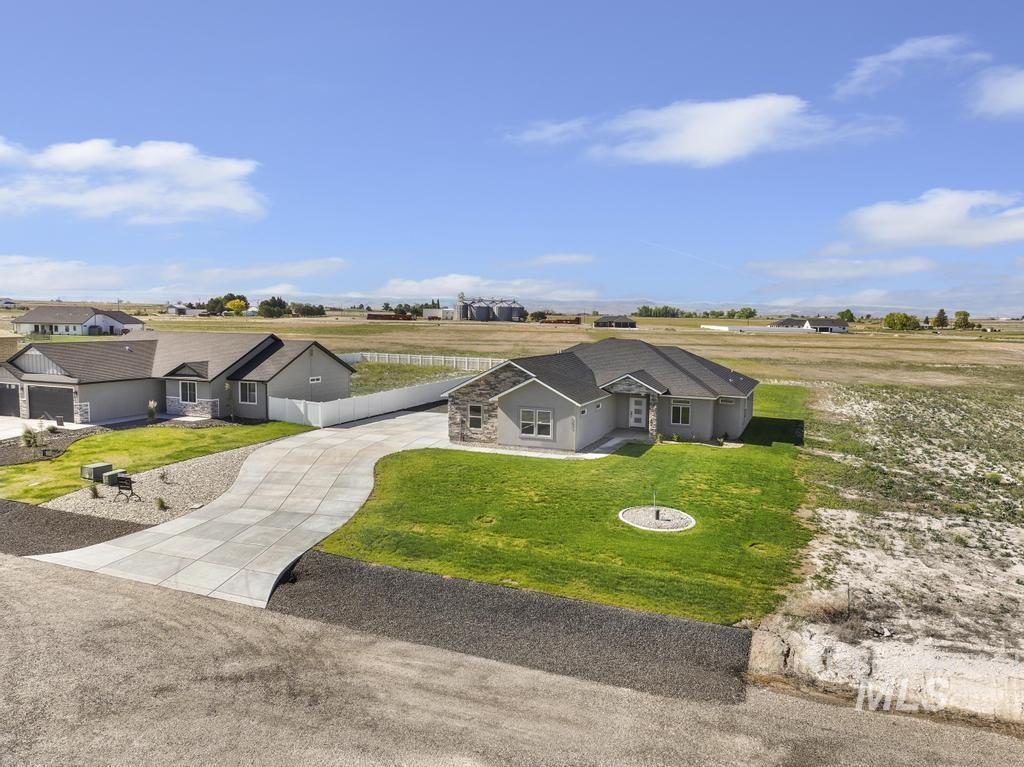 3677 E 3735 N, Kimberly, Idaho 83341, 4 Bedrooms, 2 Bathrooms, Residential For Sale, Price $649,900,MLS 98987511