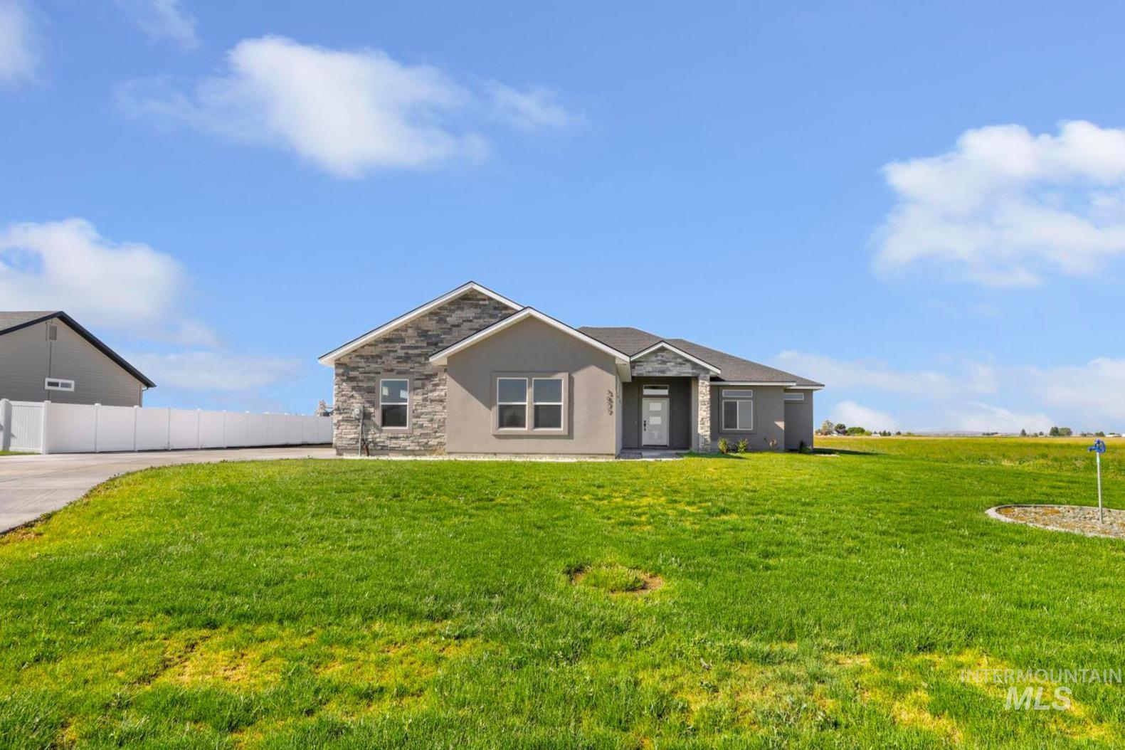 3677 E 3735 N, Kimberly, Idaho 83341, 4 Bedrooms, 2 Bathrooms, Residential For Sale, Price $649,900,MLS 98987511