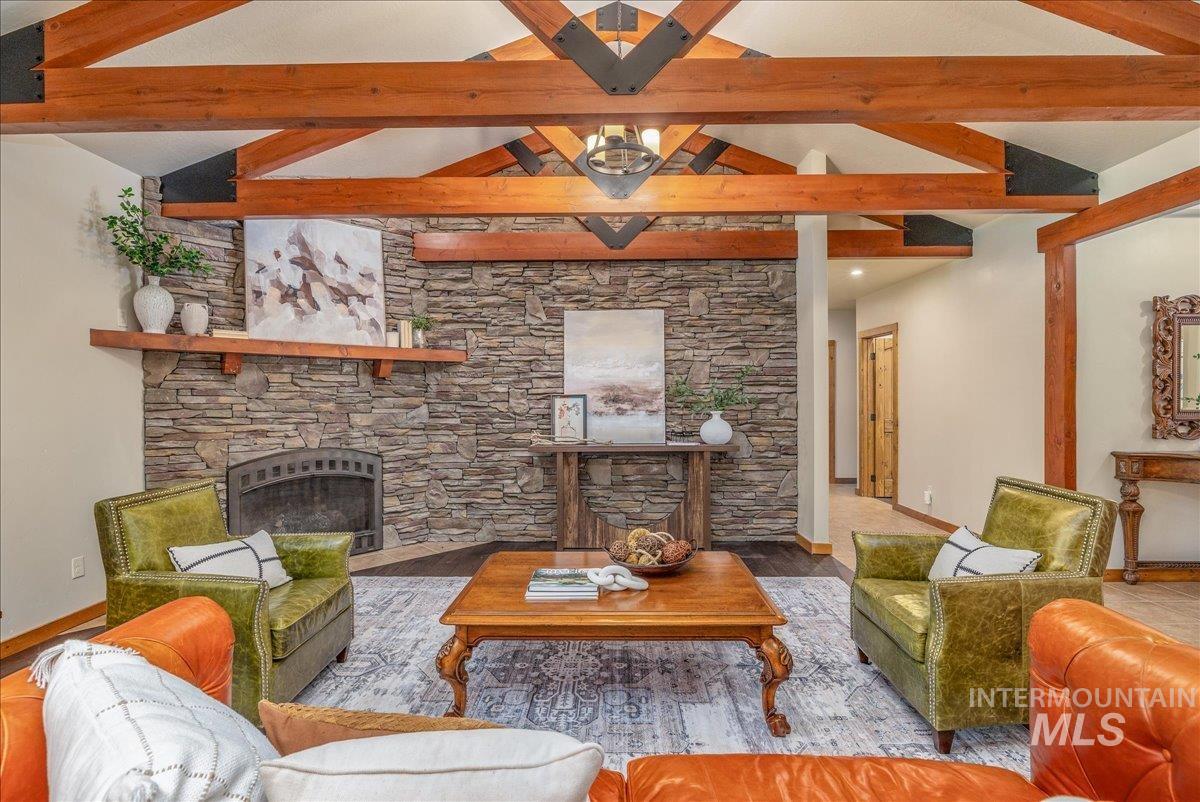 5 Middlefork Circle, Garden Valley, Idaho 83622, 4 Bedrooms, 3.5 Bathrooms, Residential For Sale, Price $1,049,900,MLS 98987512