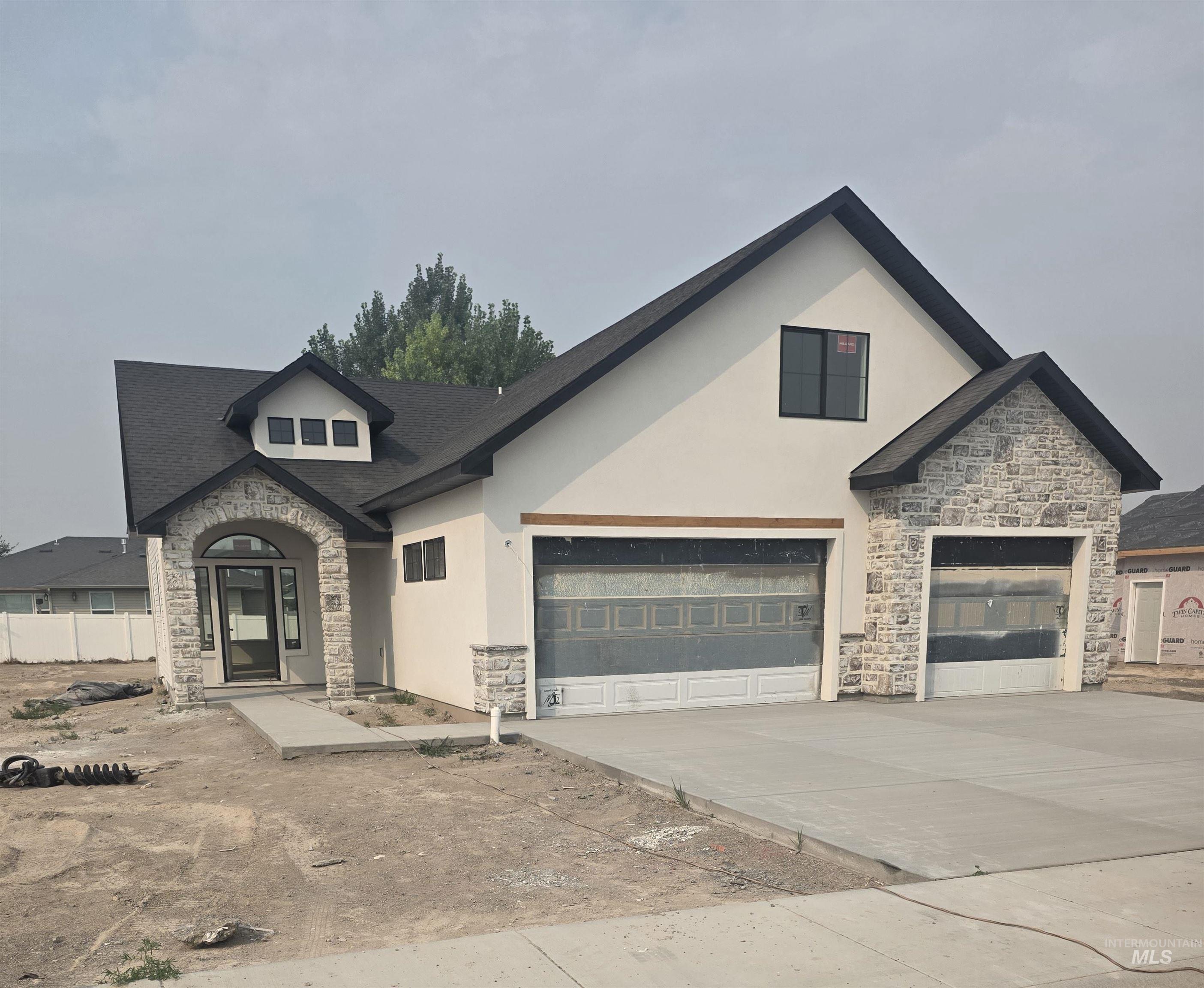 931 E Ave E, Jerome, Idaho 83338, 3 Bedrooms, 2.5 Bathrooms, Residential For Sale, Price $465,000,MLS 98987513