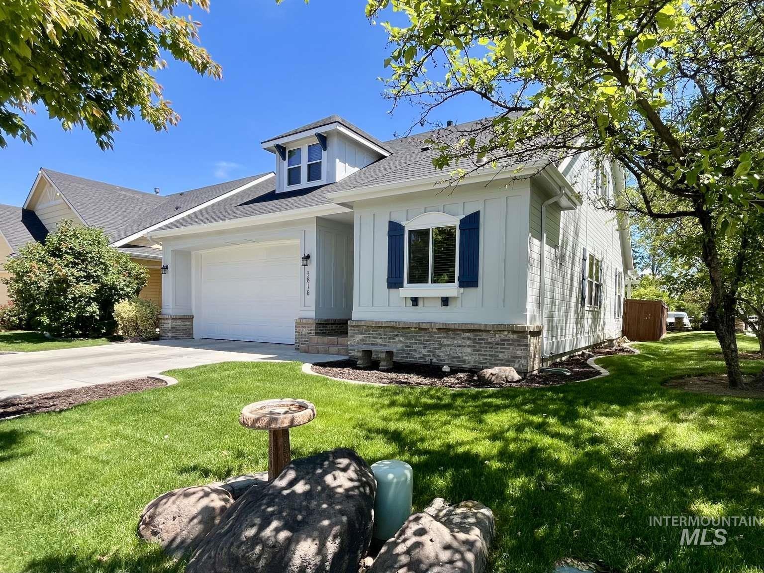 3816 N Park Crossing Ave, Meridian, Idaho 83646, 3 Bedrooms, 3 Bathrooms, Residential For Sale, Price $589,000, 98987514