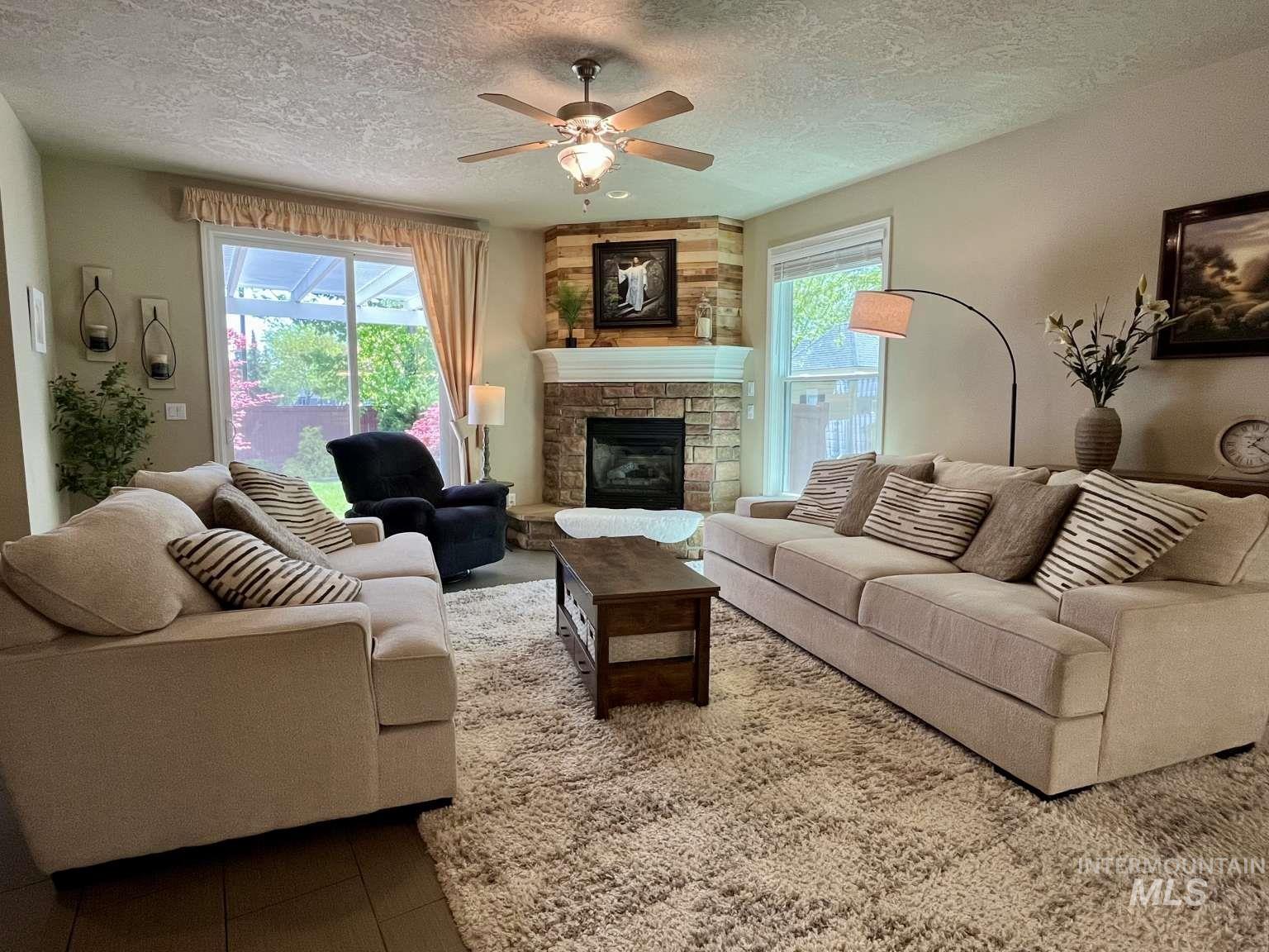 3816 N Park Crossing Ave, Meridian, Idaho 83646, 3 Bedrooms, 3 Bathrooms, Residential For Sale, Price $589,000, 98987514