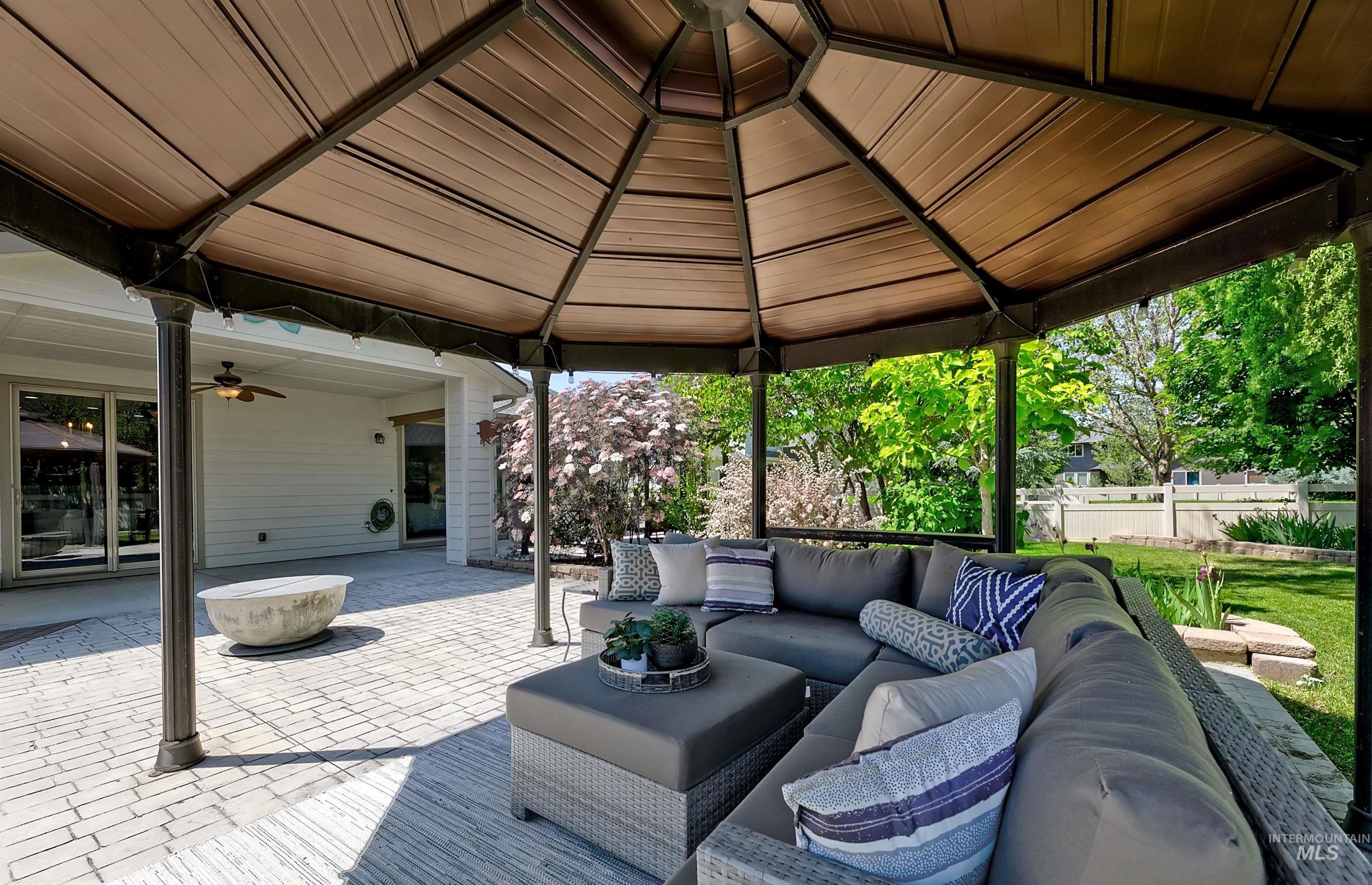 4394 W Cardon Street, Eagle, Idaho 83616, 3 Bedrooms, 2.5 Bathrooms, Residential For Sale, Price $795,000, 98987515