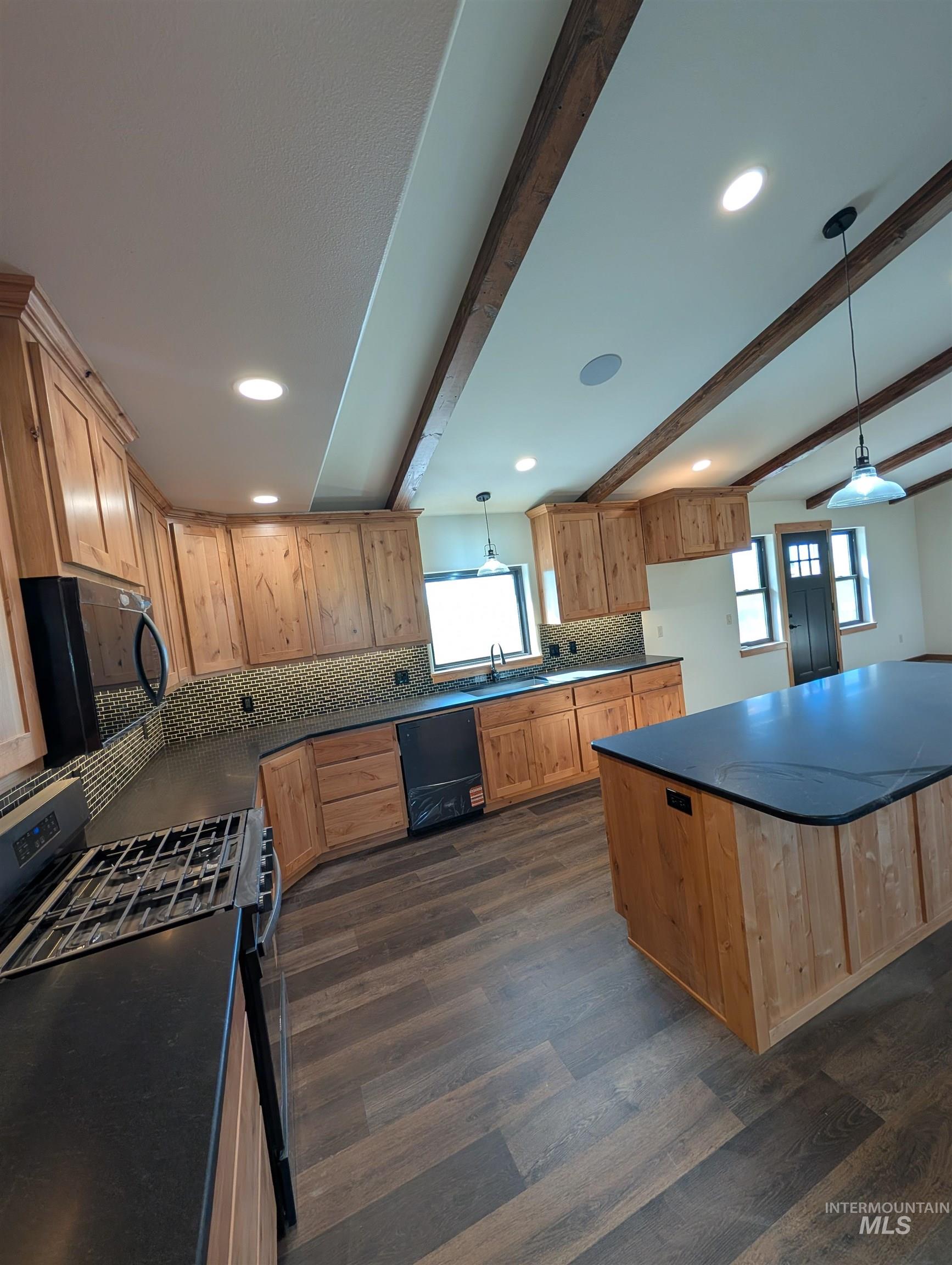 215 Angus Ranch Rd, Grangeville, Idaho 83530, 4 Bedrooms, 3 Bathrooms, Residential For Sale, Price $865,000, 98987516