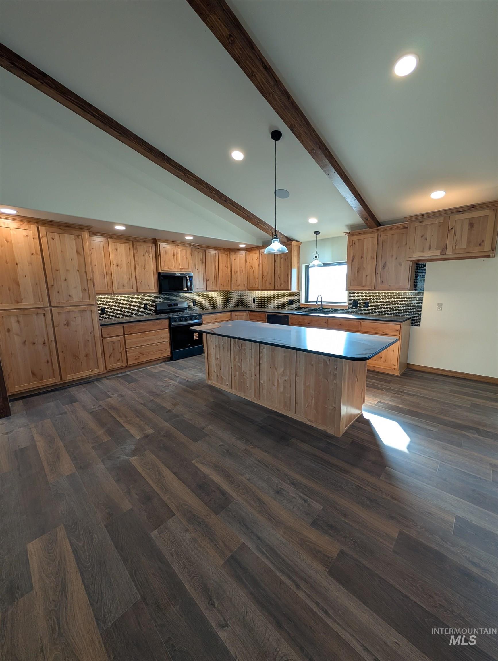 215 Angus Ranch Rd, Grangeville, Idaho 83530, 4 Bedrooms, 3 Bathrooms, Residential For Sale, Price $865,000, 98987516