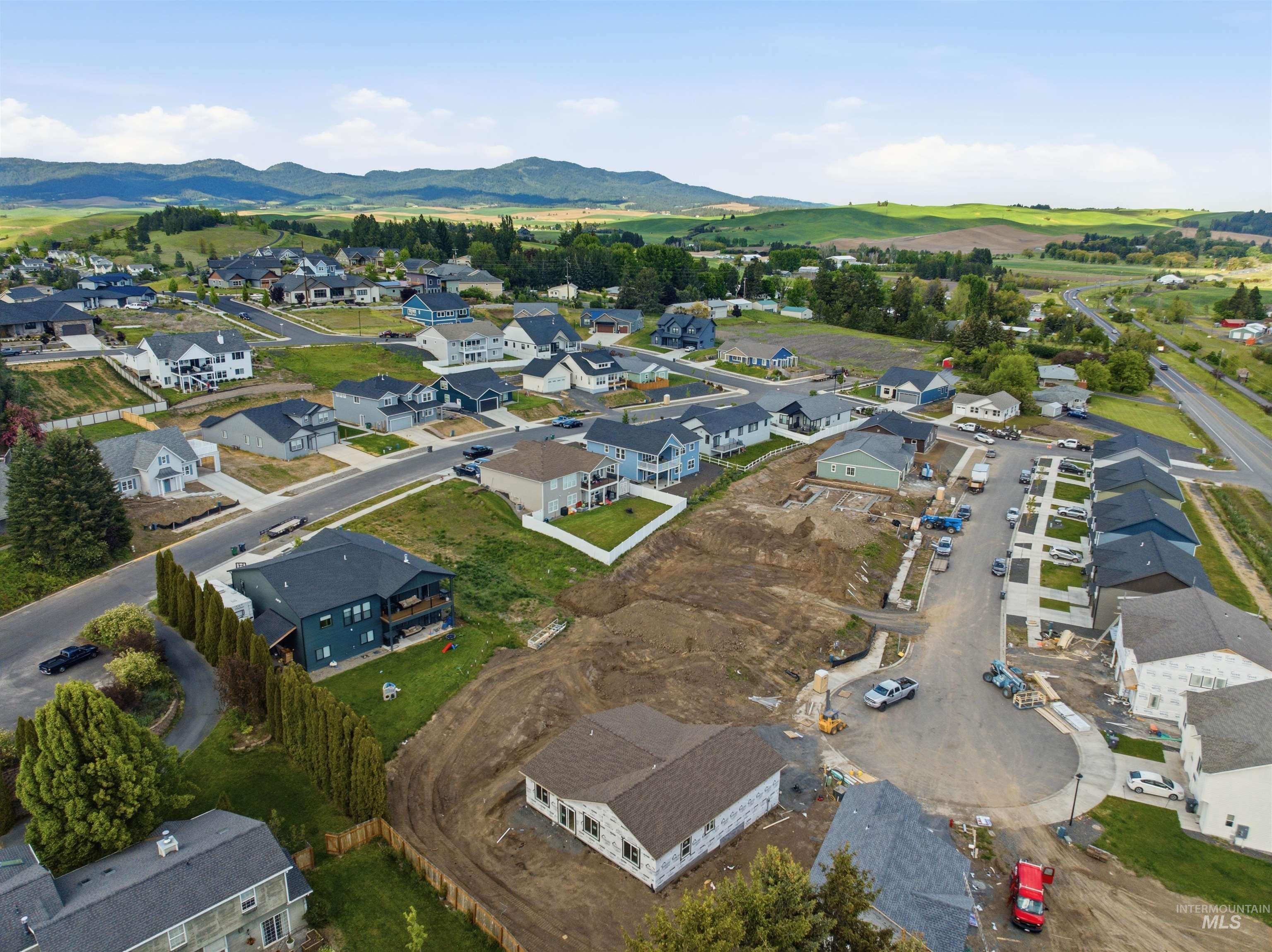 2812 Cyprus Court, Moscow, Idaho 83843, 3 Bedrooms, 2.5 Bathrooms, Residential For Sale, Price $535,000, 98987519