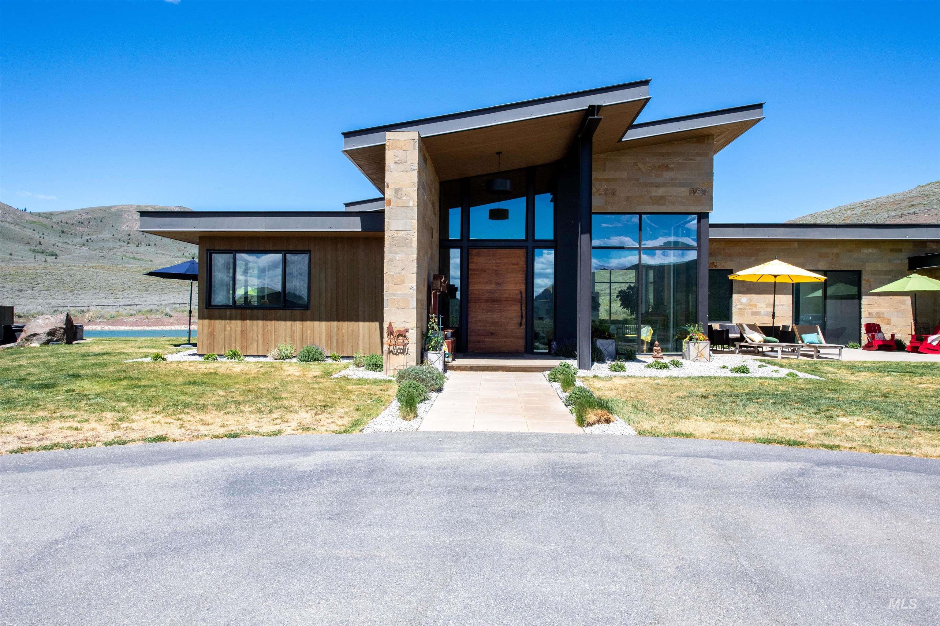 20 McAtee Lane, Hailey, Idaho 83333, 6 Bedrooms, 8 Bathrooms, Farm & Ranch For Sale, Price $9,500,000, 98987520