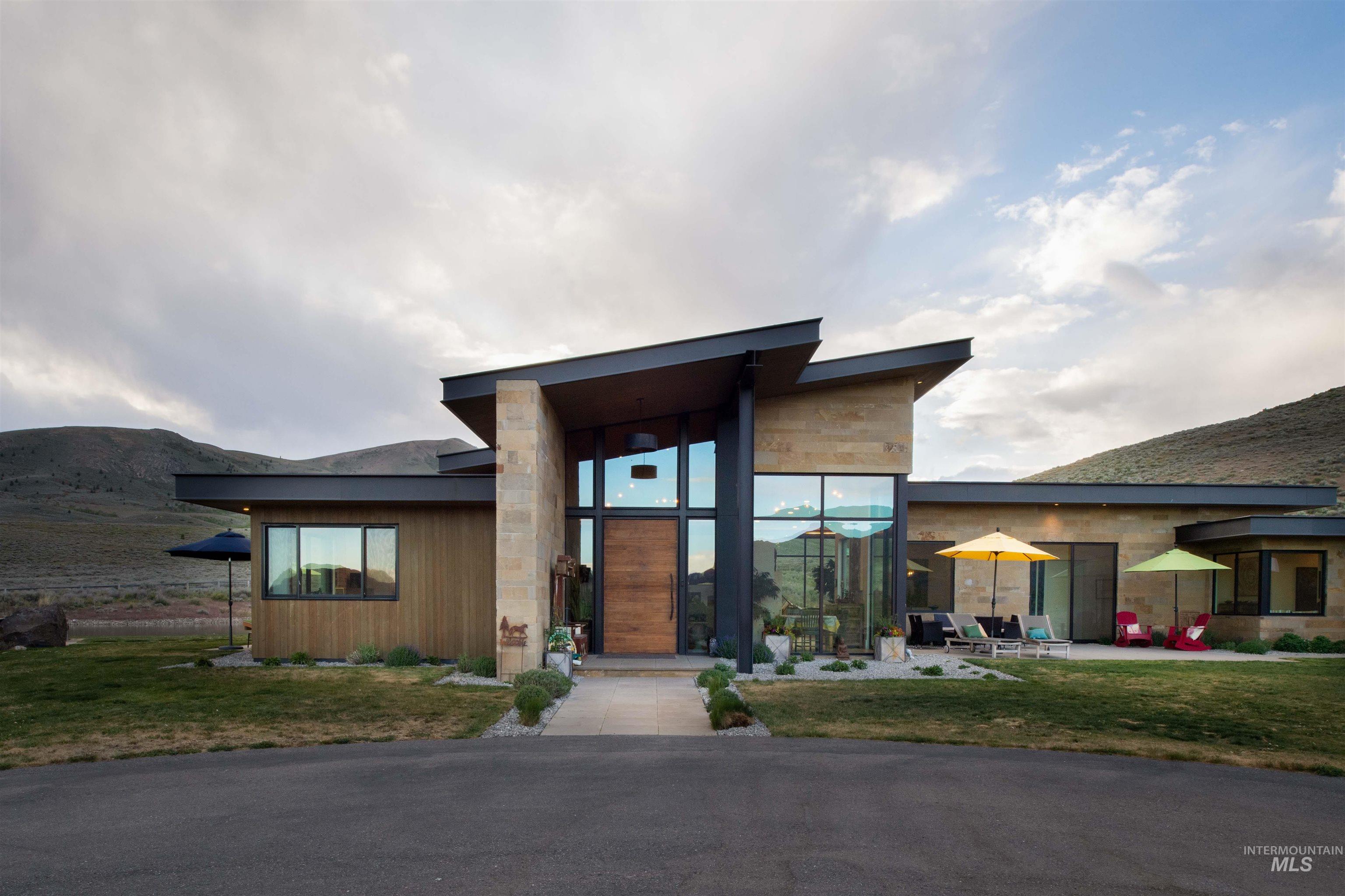 20 McAtee Lane, Hailey, Idaho 83333, 6 Bedrooms, 8 Bathrooms, Farm & Ranch For Sale, Price $9,500,000, 98987520