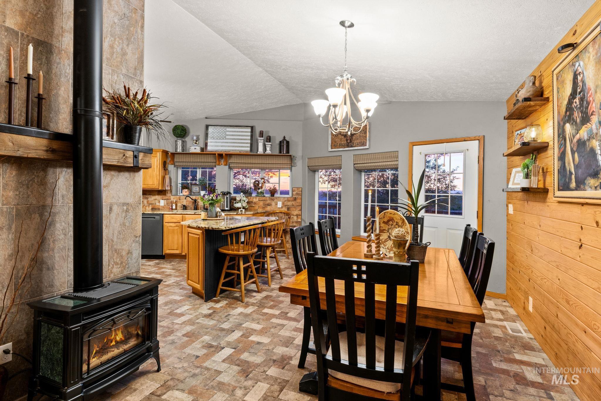 1750 E 4550 N, Buhl, Idaho 83316, 4 Bedrooms, 3 Bathrooms, Residential For Sale, Price $1,570,000,MLS 98987522