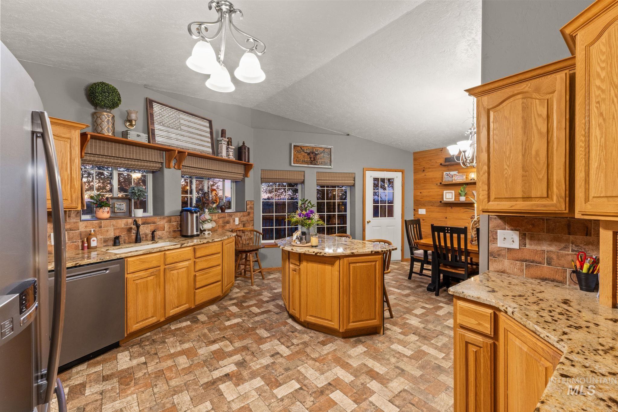 1750 E 4550 N, Buhl, Idaho 83316, 4 Bedrooms, 3 Bathrooms, Residential For Sale, Price $1,570,000,MLS 98987522