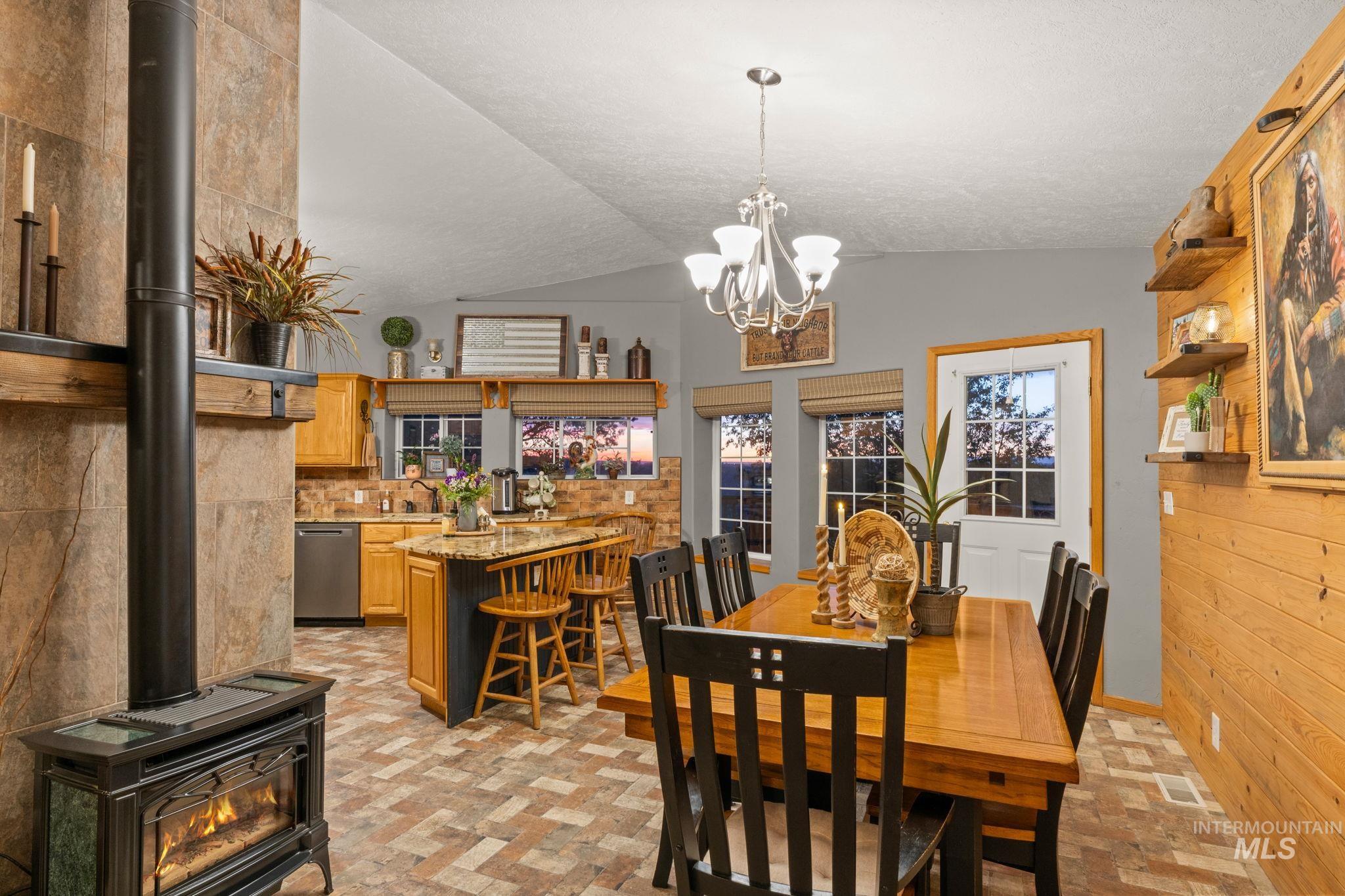1750 E 4550 N, Buhl, Idaho 83316, 4 Bedrooms, 3 Bathrooms, Residential For Sale, Price $1,570,000,MLS 98987522